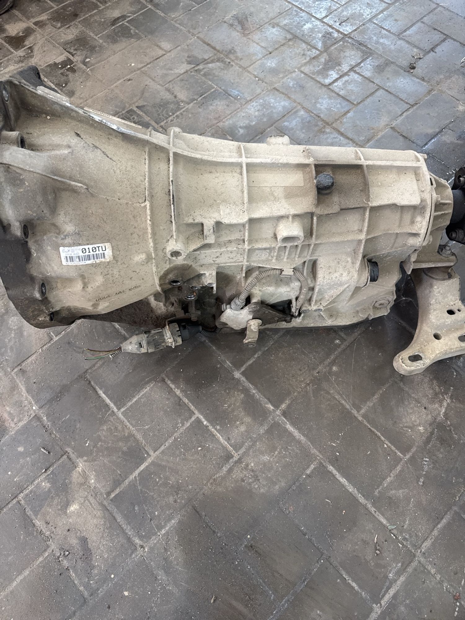 https://ycs.partsauto.market/partsauto-images/thmbs/userImages/1bf712eea6522467ebc9f620e3ae6eb6/part/89509d89-b643-4809-b4eb-253134e4e6d5_1785155348465.jpg
