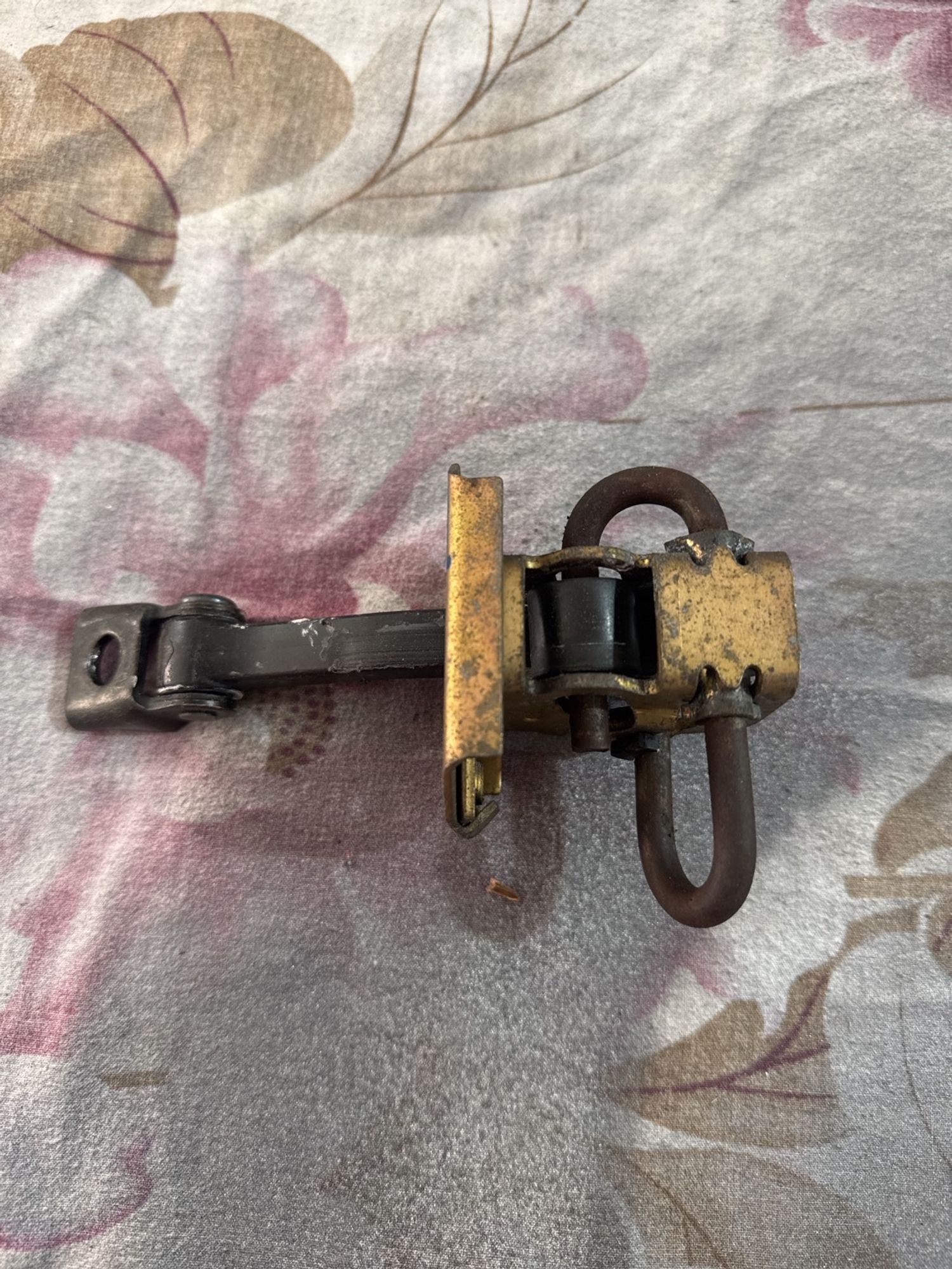 https://ycs.partsauto.market/partsauto-images/thmbs/userImages/1bf712eea6522467ebc9f620e3ae6eb6/part/a16464ac-fc07-413d-ab2c-eefd7d3c2739_1785138190430.jpg