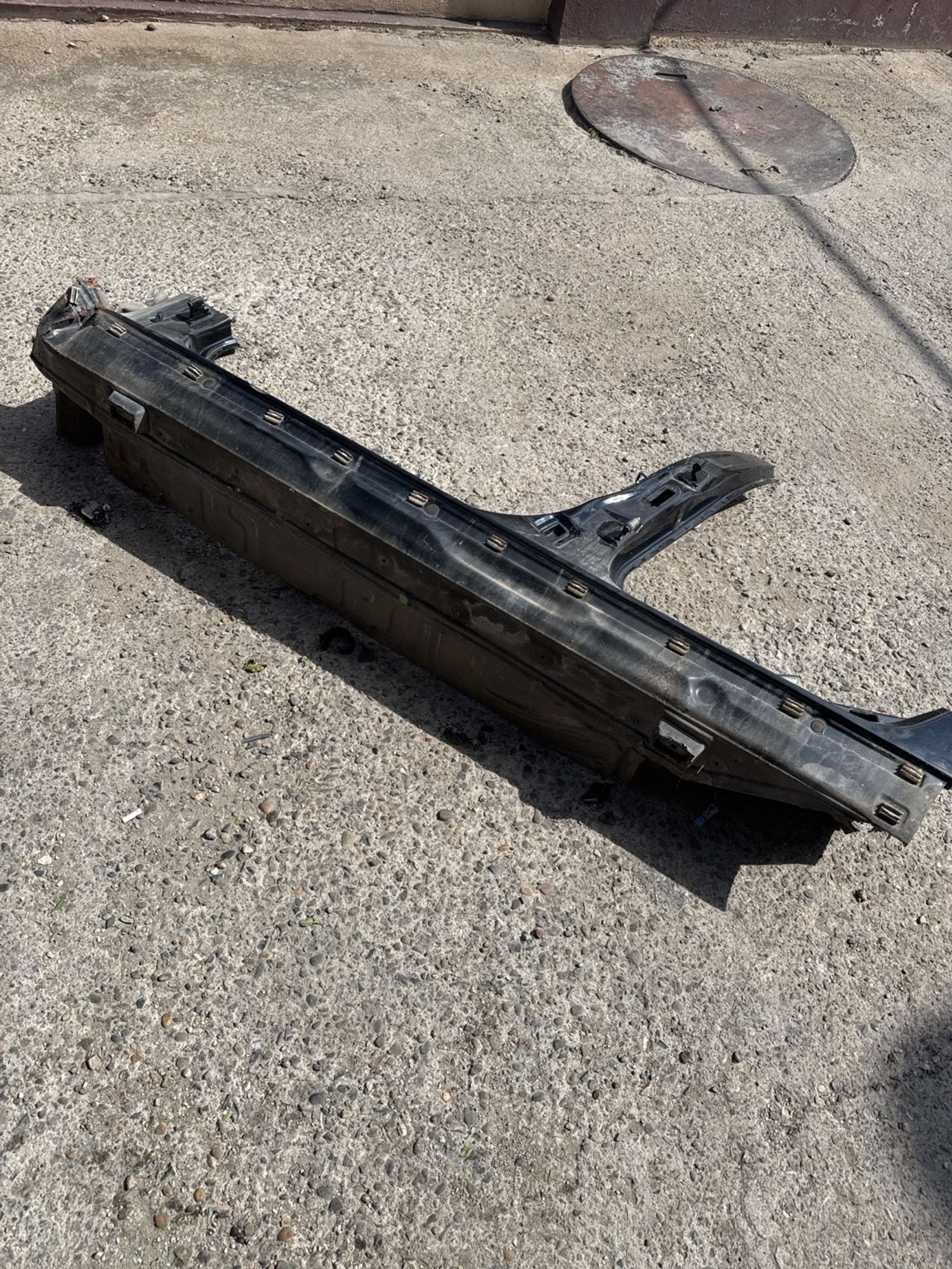 https://ycs.partsauto.market/partsauto-images/thmbs/userImages/1bf712eea6522467ebc9f620e3ae6eb6/part/b9517733-b10d-410d-8d3b-98b3cc8208ec_1785413367689.jpg