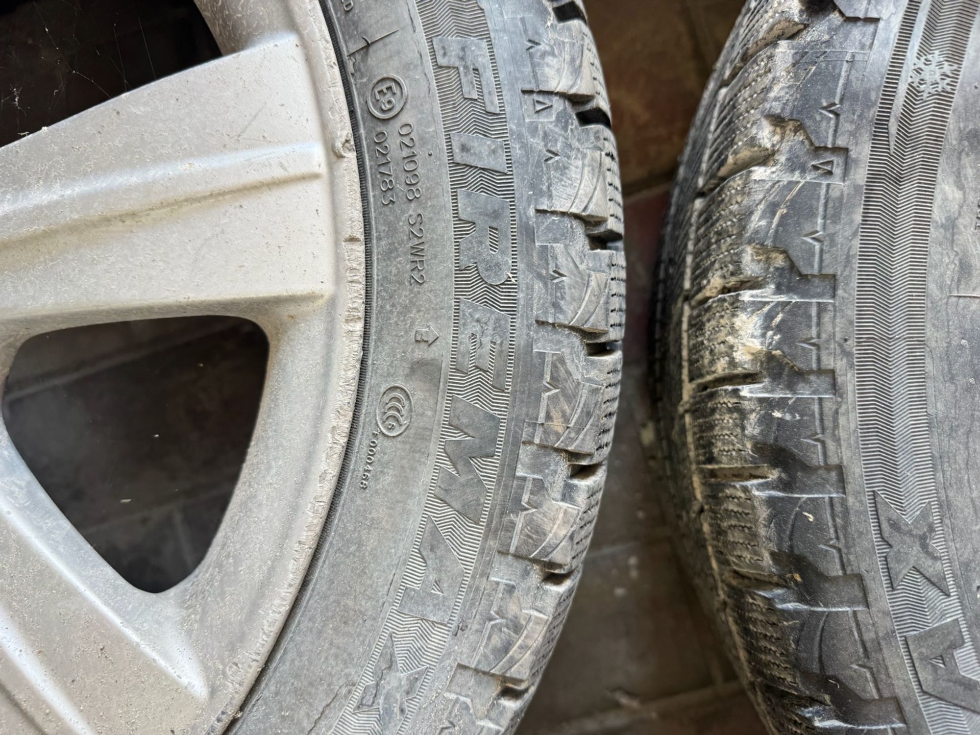 https://ycs.partsauto.market/partsauto-images/thmbs/userImages/1bf712eea6522467ebc9f620e3ae6eb6/part/eeb9ea9a-2a7f-4454-b14f-b974e6b1500a_1784890205654.jpg