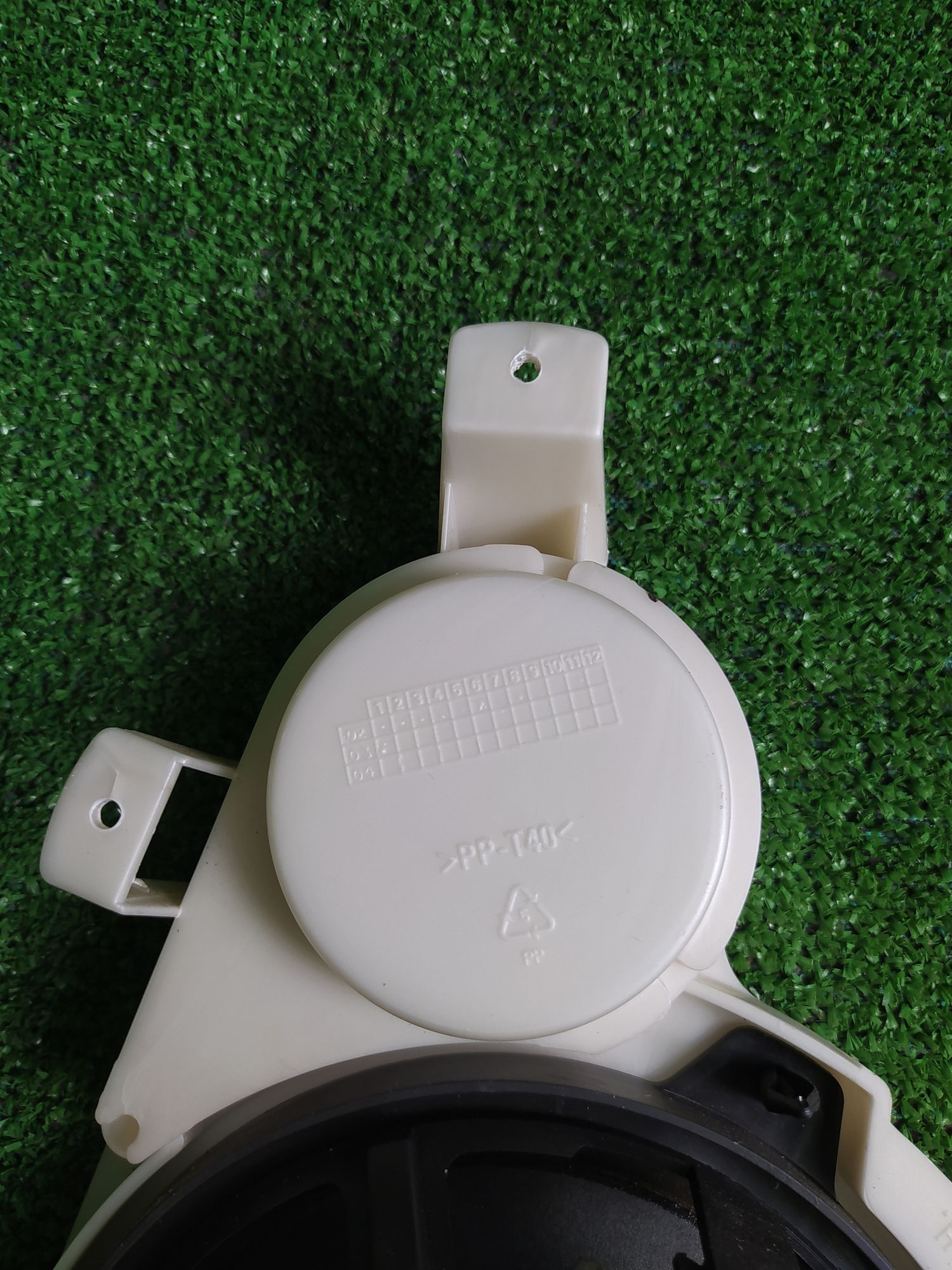 https://ycs.partsauto.market/partsauto-images/thmbs/userImages/1f817407dabcad2ed99afbaebcb7863e/part/1ca7e36b-830b-4191-848a-11318169ed3c_1783757310771.jpg
