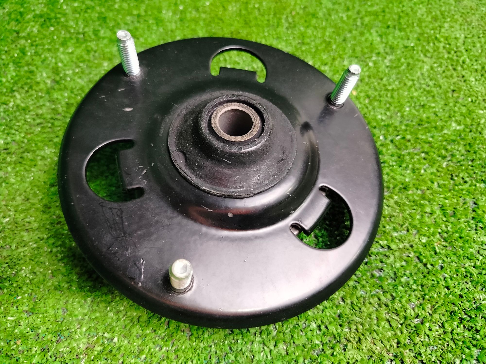 https://ycs.partsauto.market/partsauto-images/thmbs/userImages/1f817407dabcad2ed99afbaebcb7863e/part/2705e43f-9d5f-456c-96c8-26fd795f85dd_1785498690522.jpg