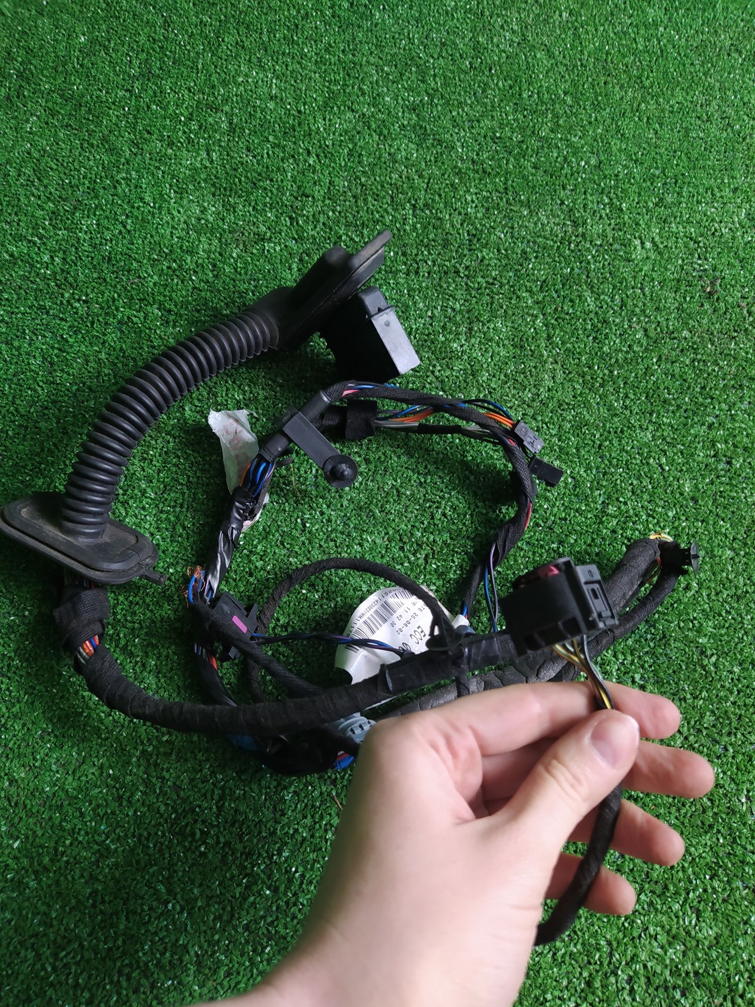 https://ycs.partsauto.market/partsauto-images/thmbs/userImages/1f817407dabcad2ed99afbaebcb7863e/part/3fddfa92-bdcf-4eb0-89b8-d0d17dfcf3d0_1782893474526.jpg