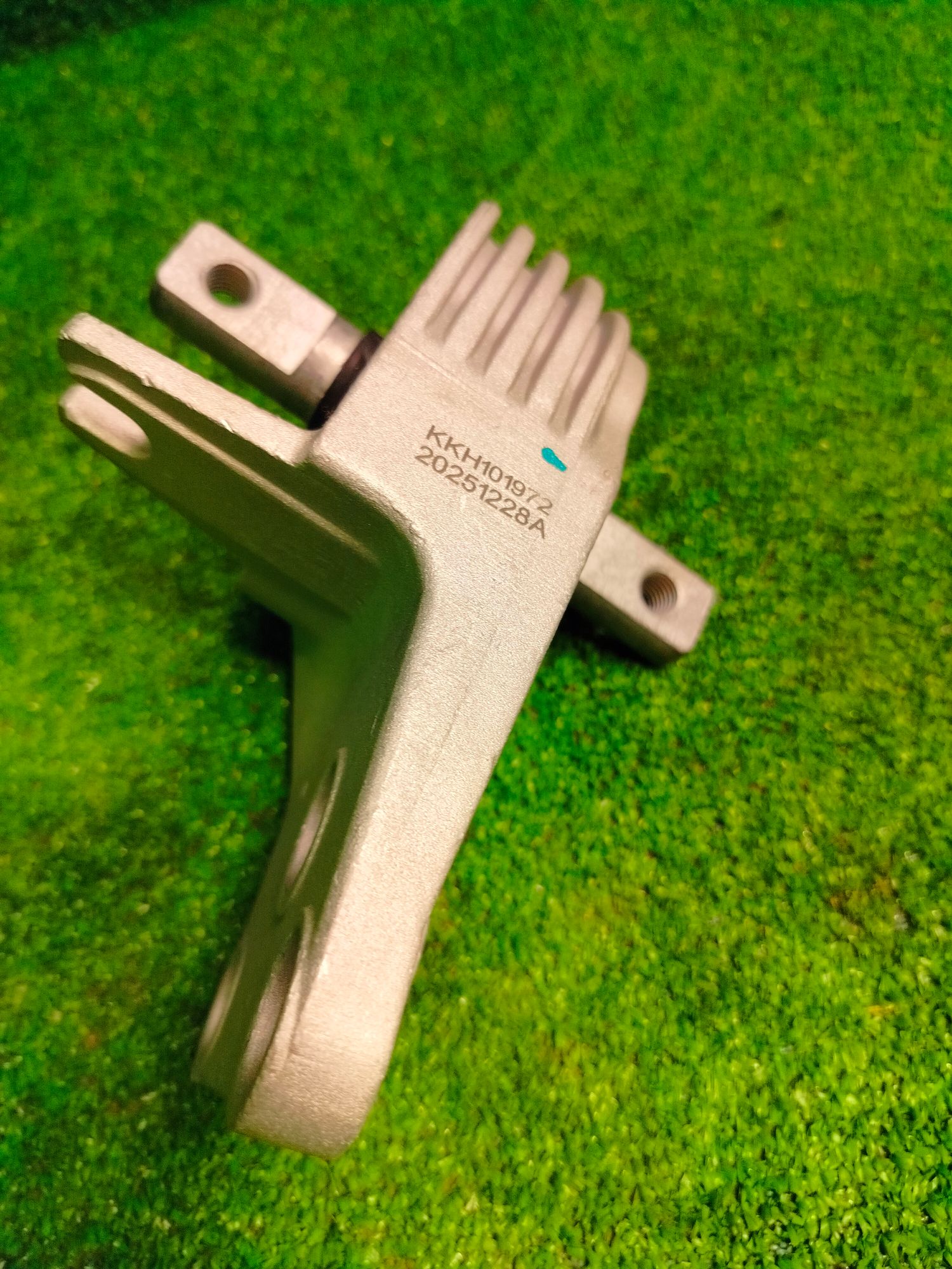 https://ycs.partsauto.market/partsauto-images/thmbs/userImages/1f817407dabcad2ed99afbaebcb7863e/part/49b41477-49eb-46ec-9dc3-019453799a12_1785760515219.jpg