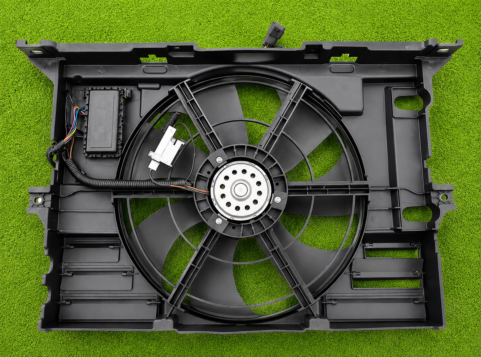 https://ycs.partsauto.market/partsauto-images/thmbs/userImages/1f817407dabcad2ed99afbaebcb7863e/part/6eea3d4a-d832-4eef-8cfa-04c0f67b55bf_1783340110873.jpg