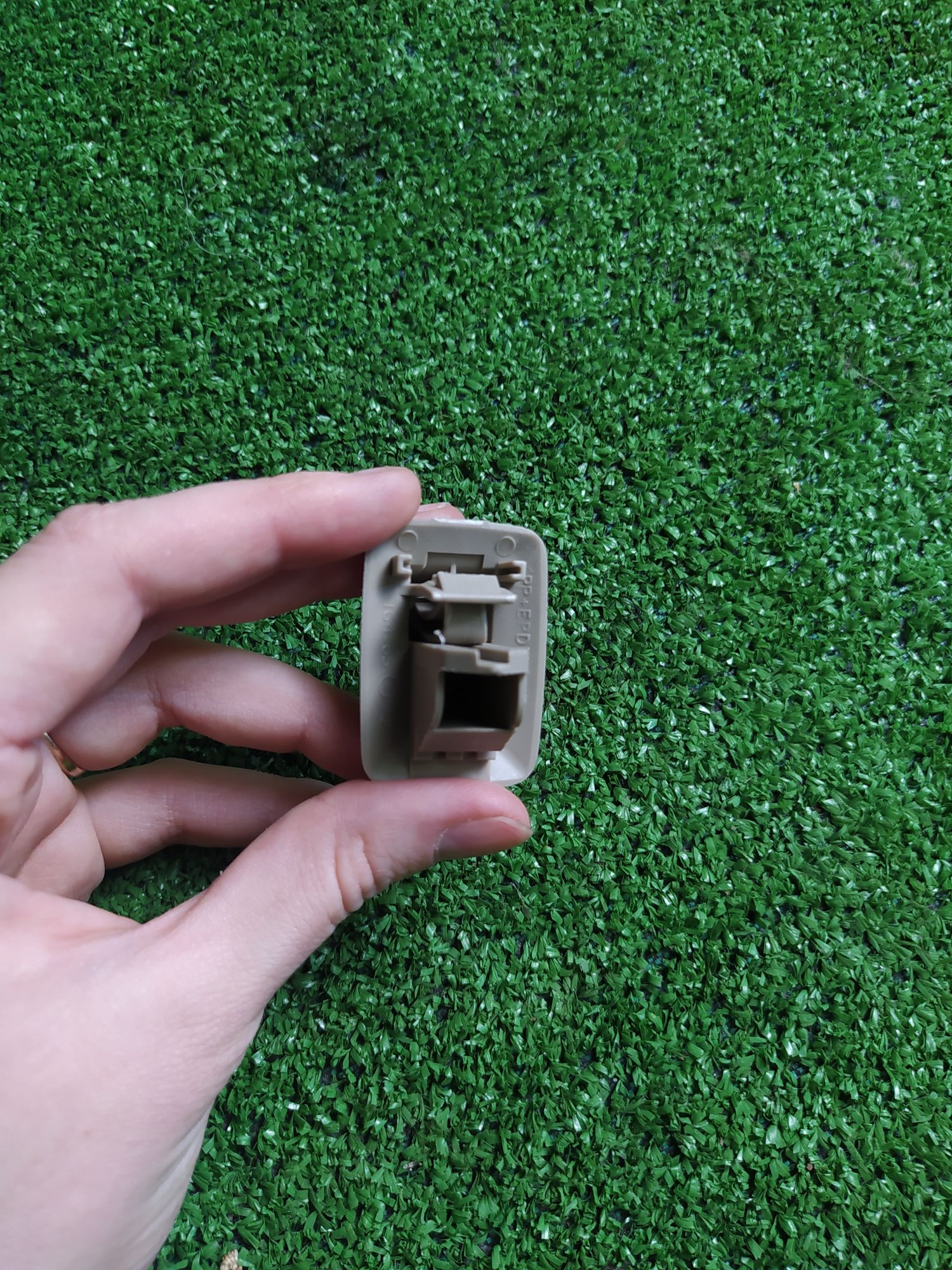https://ycs.partsauto.market/partsauto-images/thmbs/userImages/1f817407dabcad2ed99afbaebcb7863e/part/82e7cebd-8938-445b-9684-7d20374c8c22_1782456978630.jpg