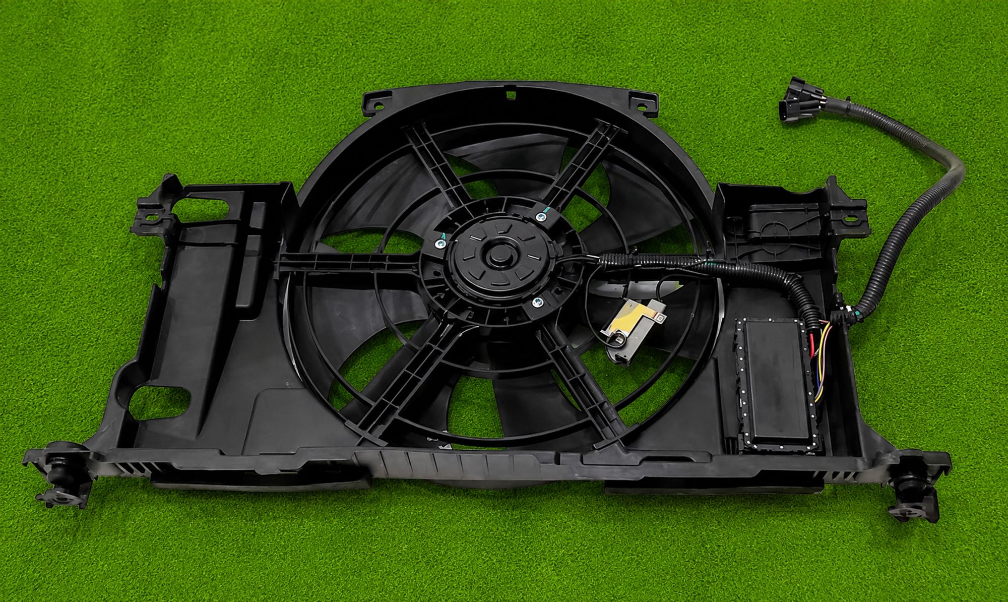 https://ycs.partsauto.market/partsauto-images/thmbs/userImages/1f817407dabcad2ed99afbaebcb7863e/part/9f07c84c-d021-43ed-885b-015781c17c33_1783340411505.jpg