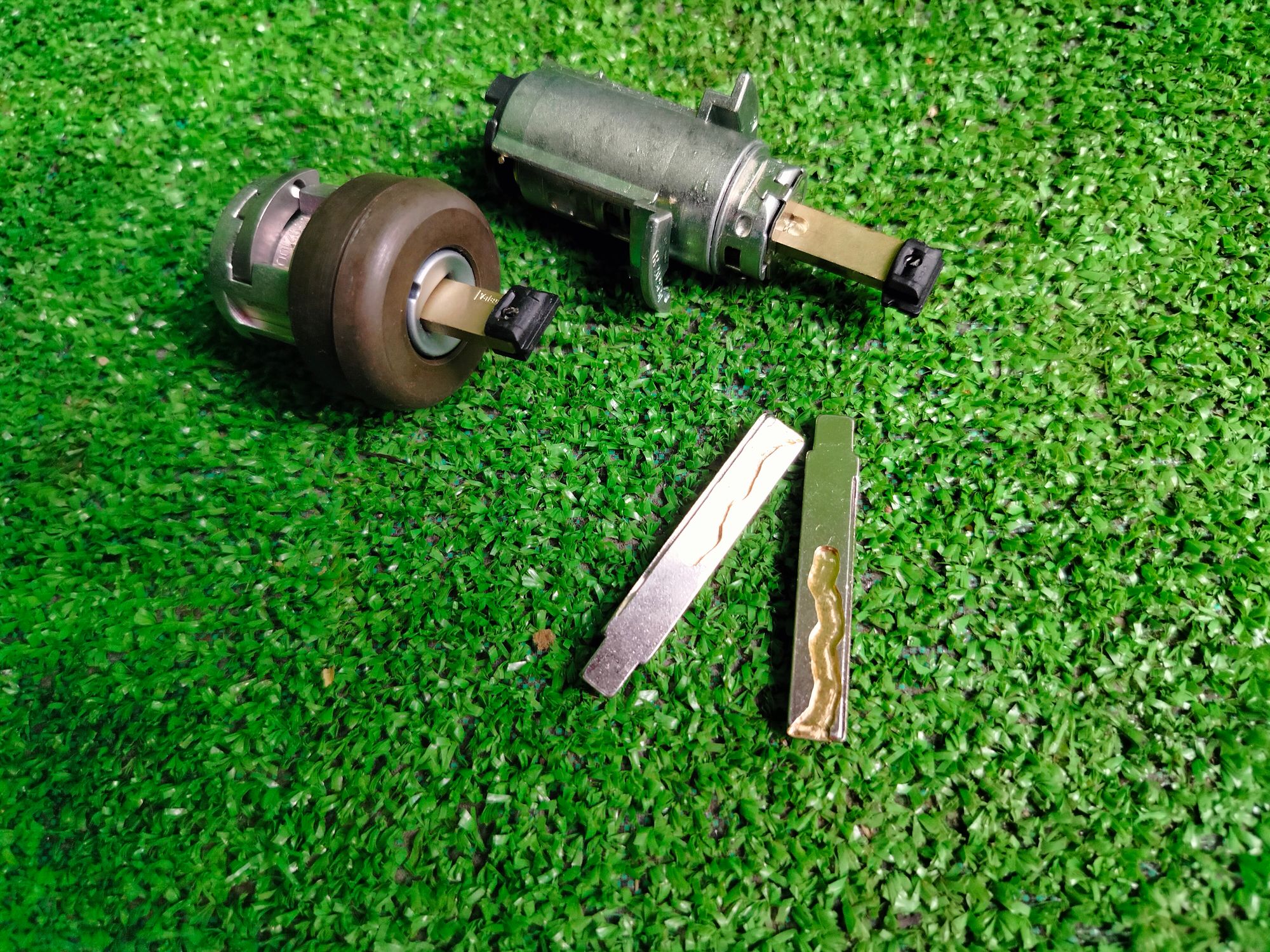 https://ycs.partsauto.market/partsauto-images/thmbs/userImages/1f817407dabcad2ed99afbaebcb7863e/part/a3dff374-eb5f-4999-9a68-6e5b6d1c8a8c_1785768588666.jpg