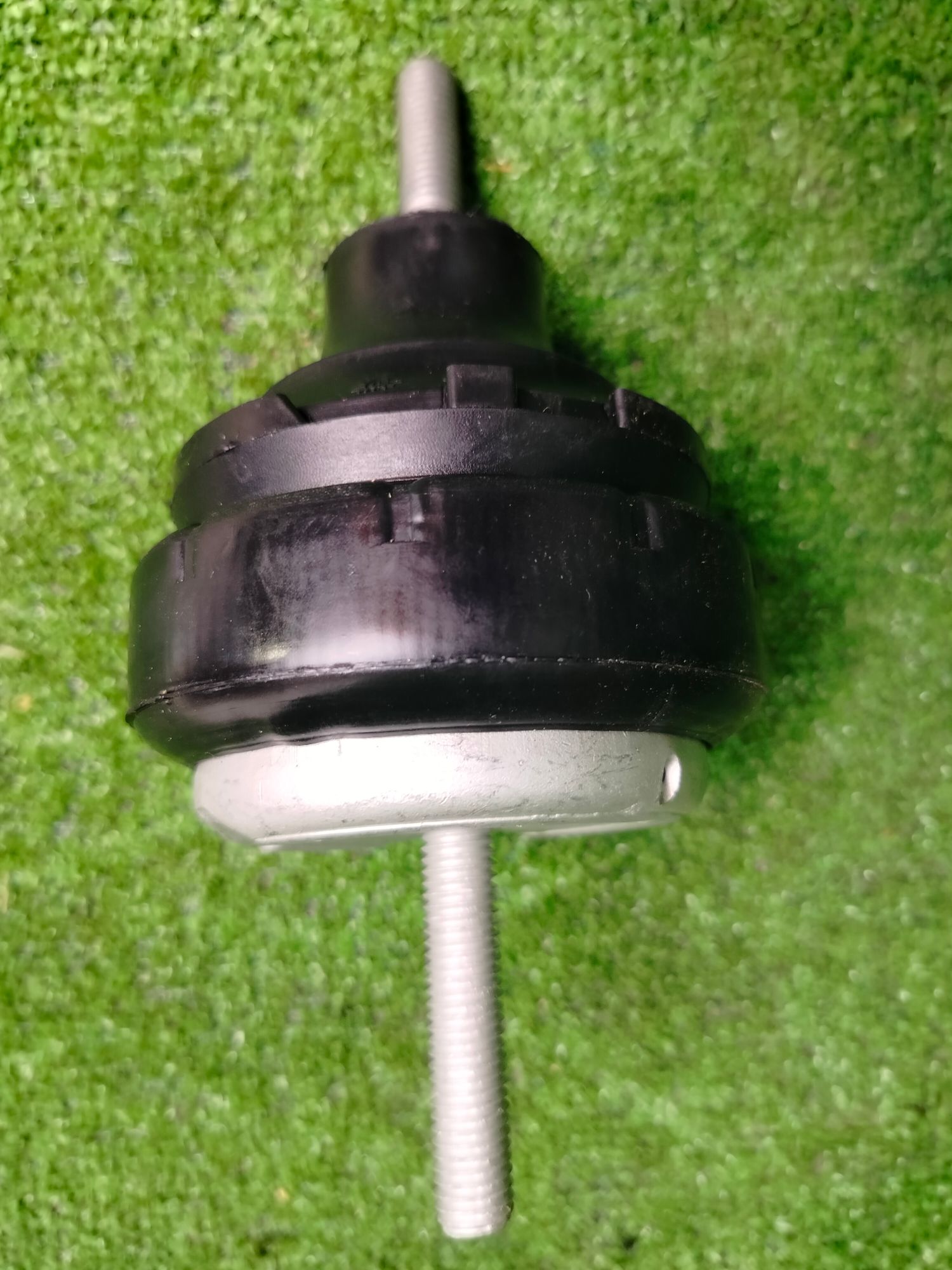 https://ycs.partsauto.market/partsauto-images/thmbs/userImages/1f817407dabcad2ed99afbaebcb7863e/part/ce7bb1e9-ec42-49a9-a98b-78492e061063_1785759449525.jpg