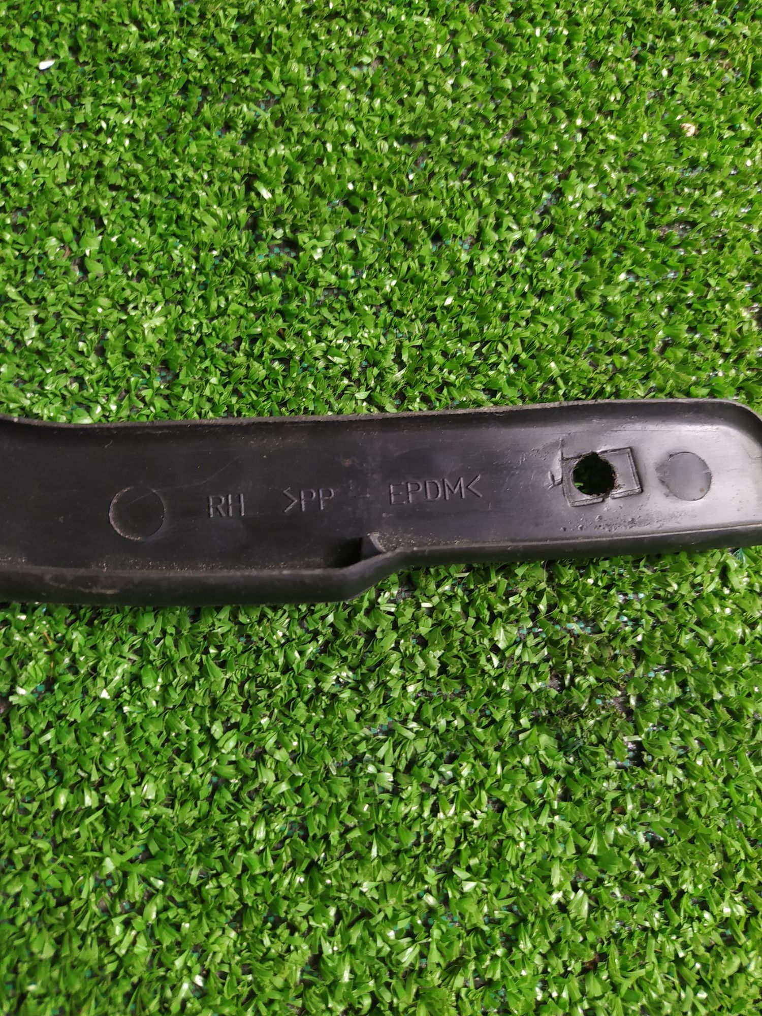 https://ycs.partsauto.market/partsauto-images/thmbs/userImages/1f817407dabcad2ed99afbaebcb7863e/part/d799130b-39a1-464d-af8d-6e4ed023a3e1_1783261311548.jpg