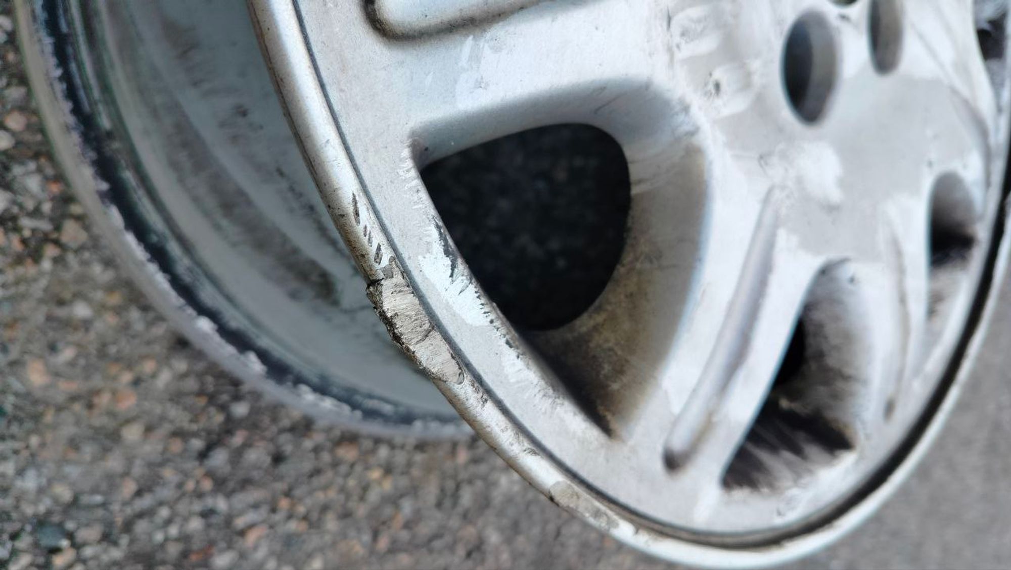 https://ycs.partsauto.market/partsauto-images/thmbs/userImages/1f817407dabcad2ed99afbaebcb7863e/part/d9936201-cc7a-47ad-9553-fccd46189cef_1731350638243.jpg