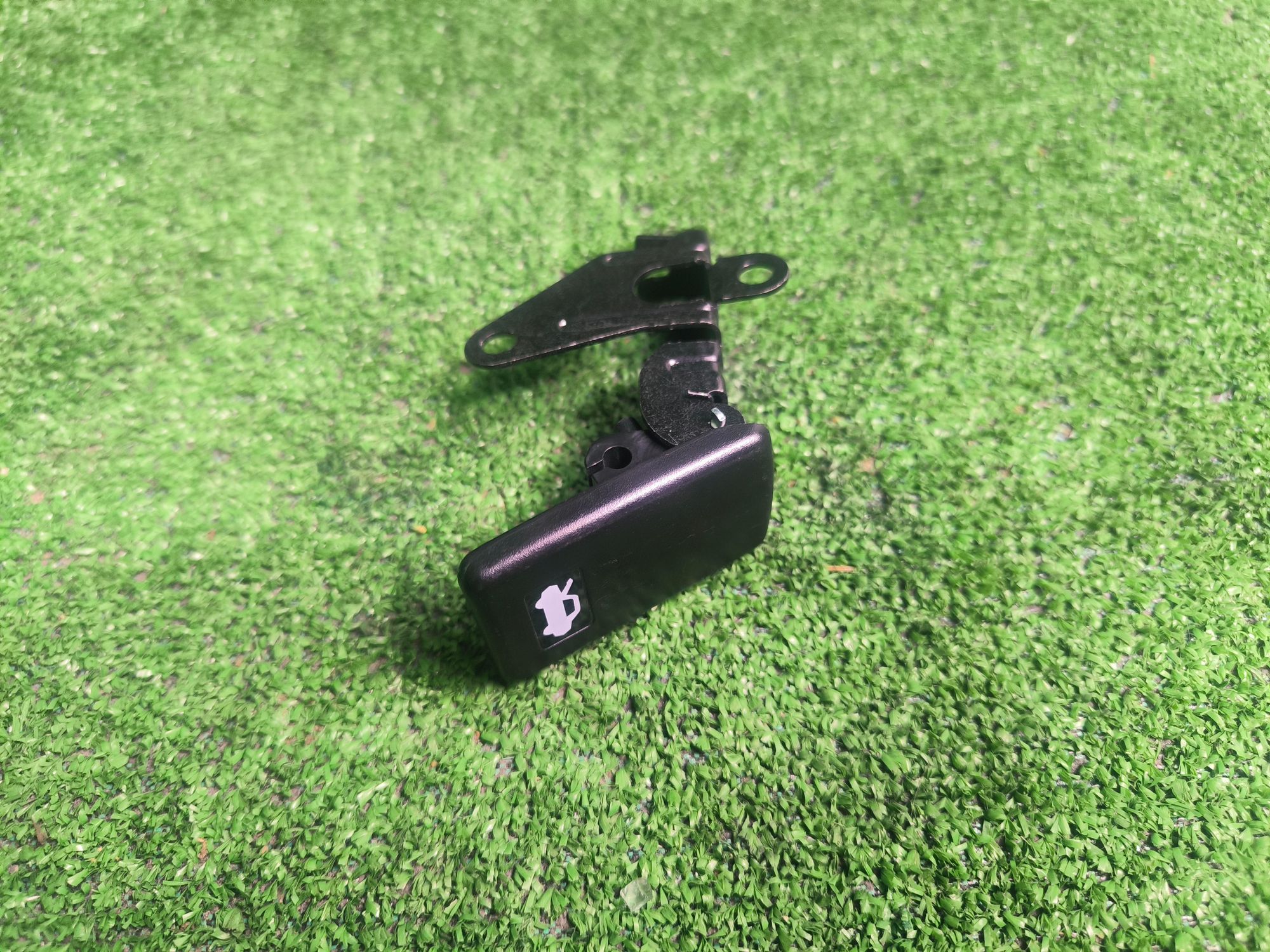 https://ycs.partsauto.market/partsauto-images/thmbs/userImages/1f817407dabcad2ed99afbaebcb7863e/part/f98f271b-ca7d-4e6e-a574-6843fcbb41ec_1785414392507.jpg