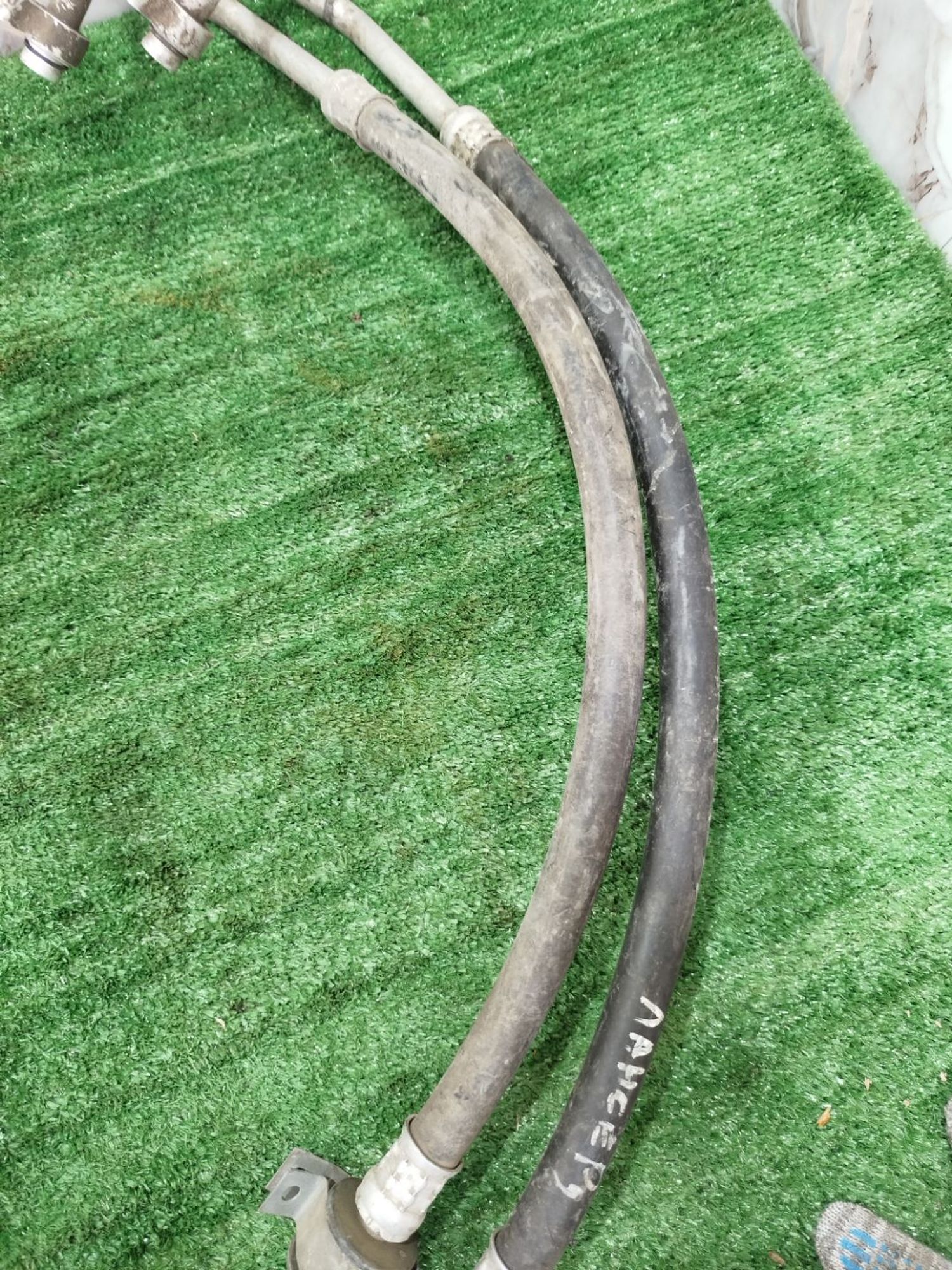 https://ycs.partsauto.market/partsauto-images/thmbs/userImages/2083c2a62fd034e59038f15de4c6b061/part/0210f5eb-e740-4158-8f83-195bbf09ffad_1782074441697.jpg