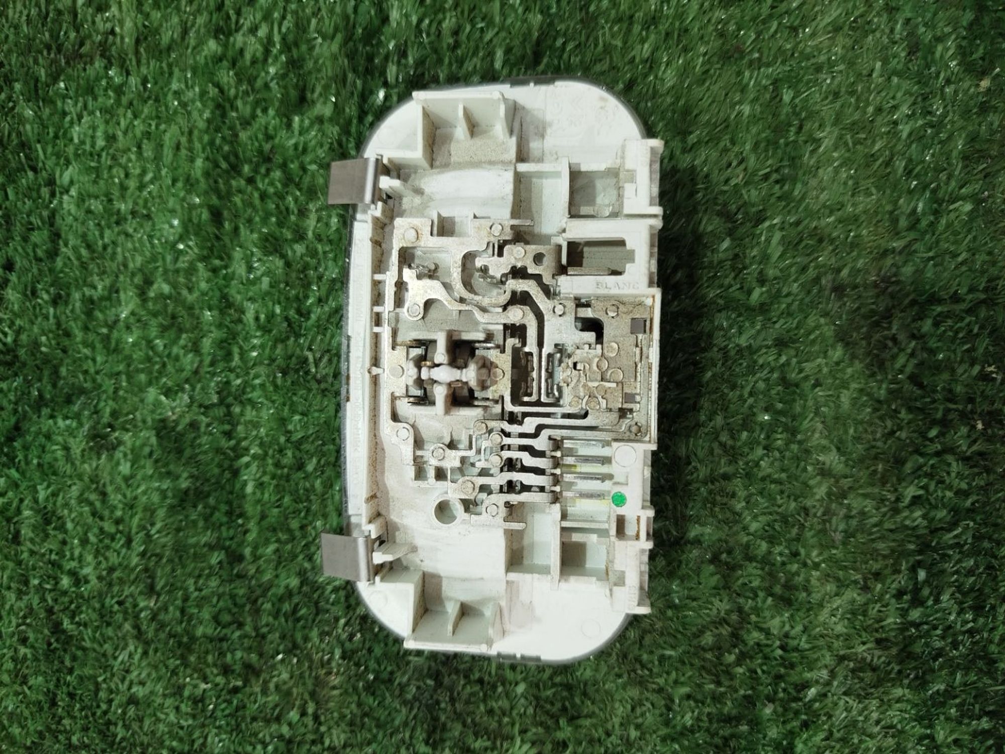 https://ycs.partsauto.market/partsauto-images/thmbs/userImages/2083c2a62fd034e59038f15de4c6b061/part/029ad42f-b40c-4018-9b15-e1da9e442adb_1779871264990.jpg