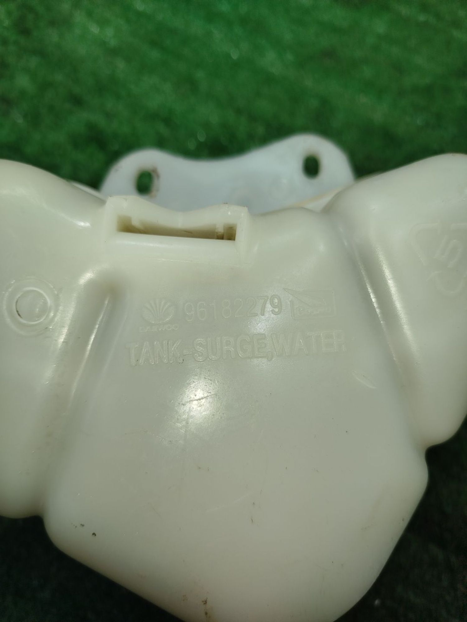 https://ycs.partsauto.market/partsauto-images/thmbs/userImages/2083c2a62fd034e59038f15de4c6b061/part/04a72f97-6563-4e64-b699-900eb4823a2a_1780048376963.jpg