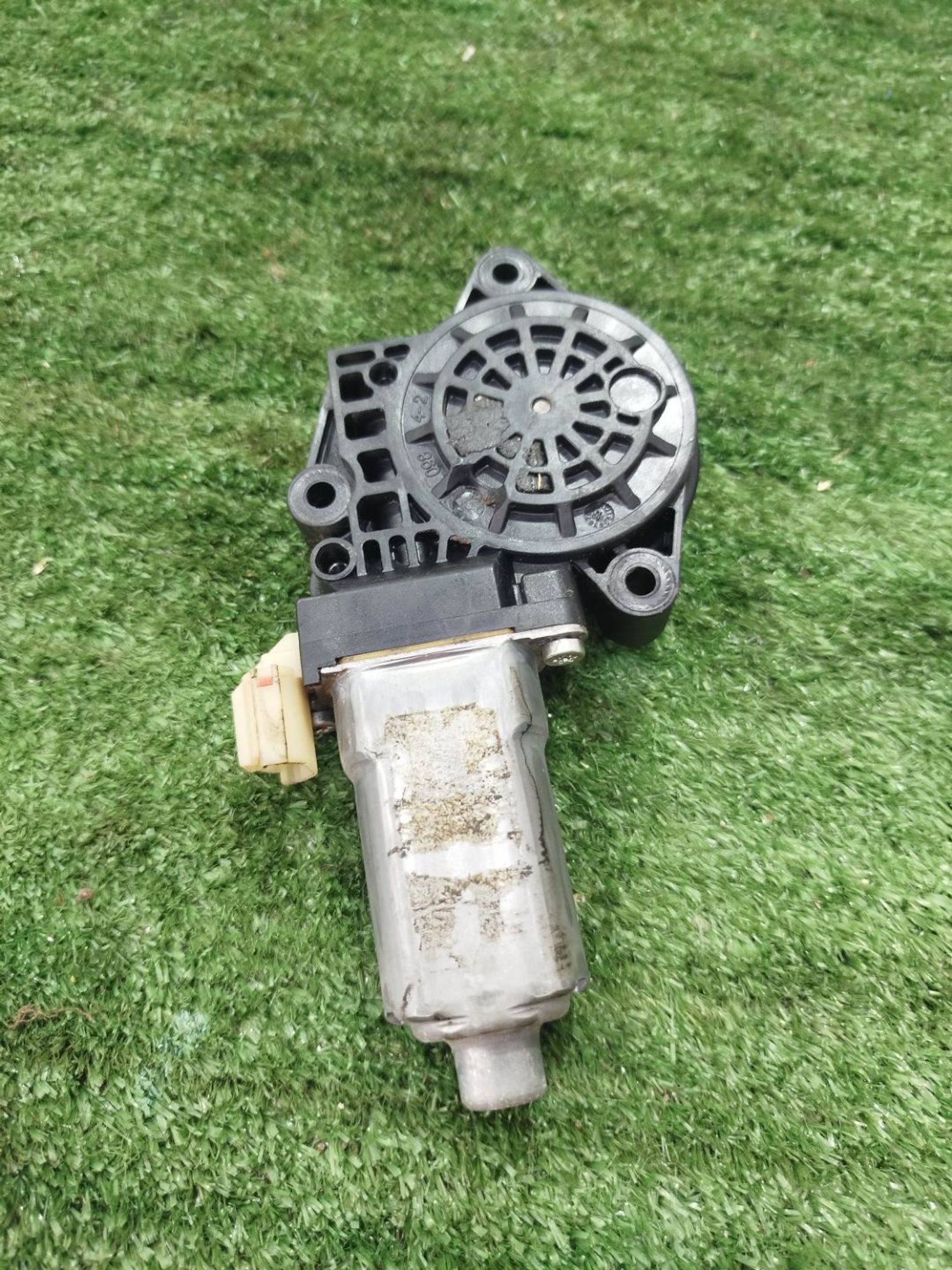 https://ycs.partsauto.market/partsauto-images/thmbs/userImages/2083c2a62fd034e59038f15de4c6b061/part/07111e5f-bfd3-4a59-a4dc-5c0f55d38148_1784809216284.jpg