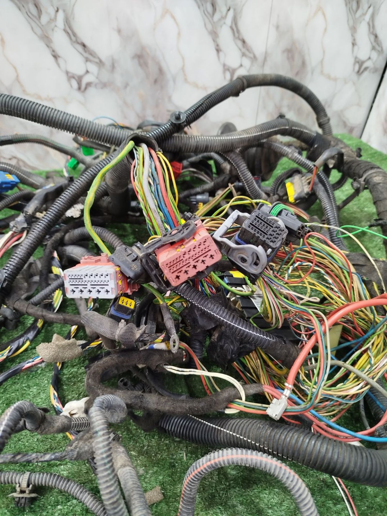https://ycs.partsauto.market/partsauto-images/thmbs/userImages/2083c2a62fd034e59038f15de4c6b061/part/0ad20d28-414d-4962-8f7c-3a702749bf3f_1779093364188.jpg