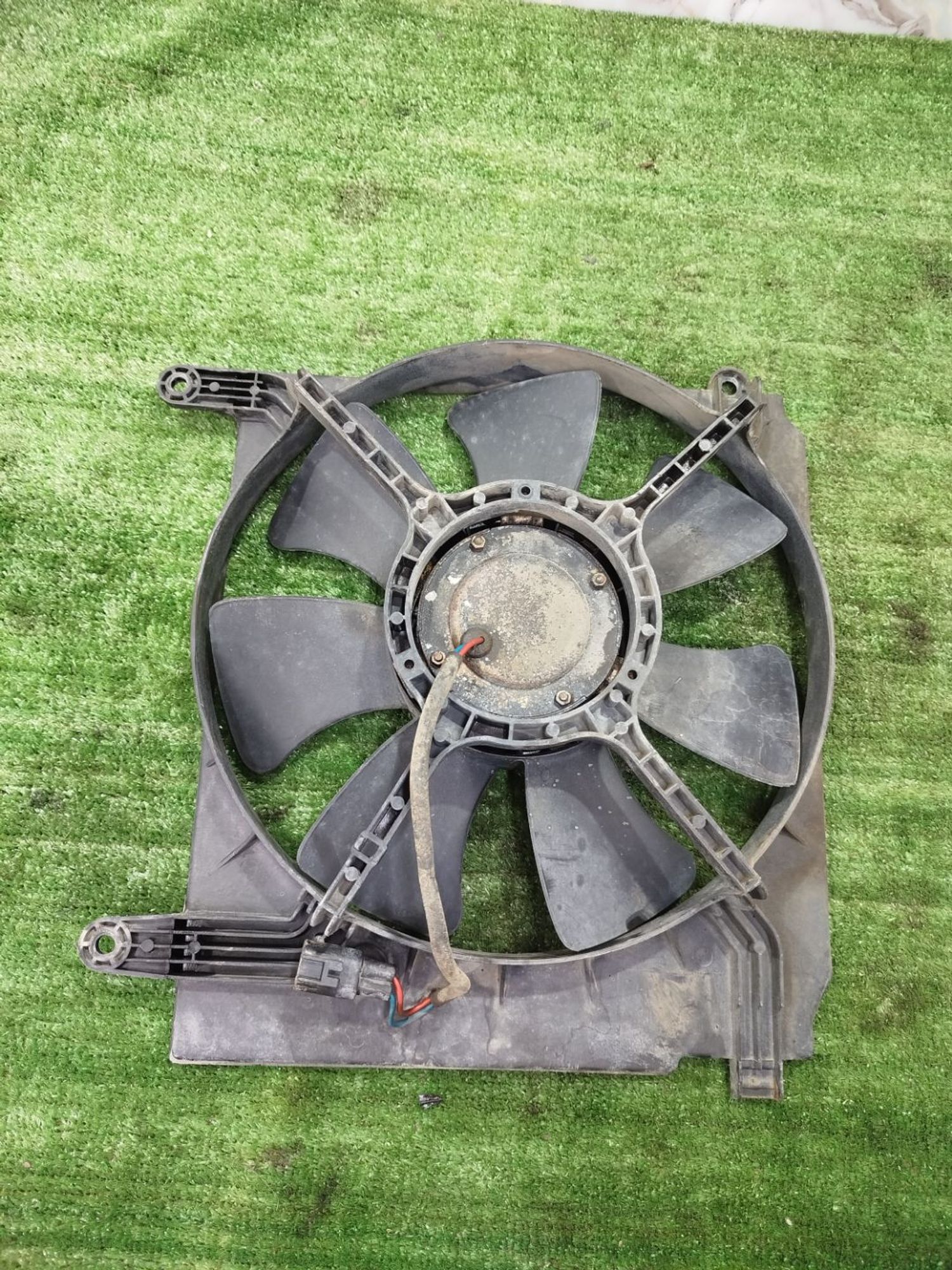 https://ycs.partsauto.market/partsauto-images/thmbs/userImages/2083c2a62fd034e59038f15de4c6b061/part/0b2141e3-b26a-4fbc-9122-999856670cc3_1780056323233.jpg