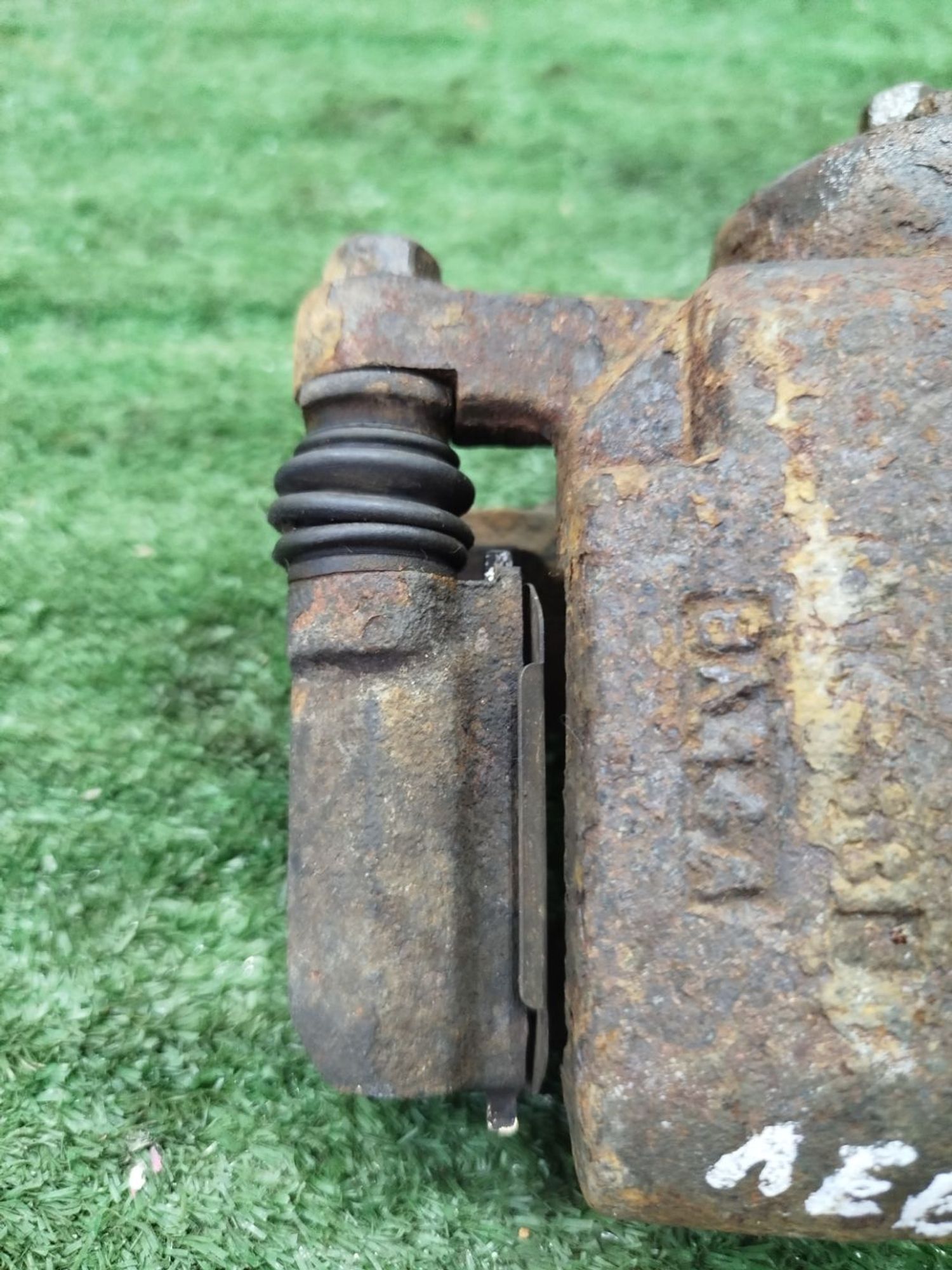 https://ycs.partsauto.market/partsauto-images/thmbs/userImages/2083c2a62fd034e59038f15de4c6b061/part/0b3448b9-4f2b-466c-adec-55de0046d860_1780047809390.jpg