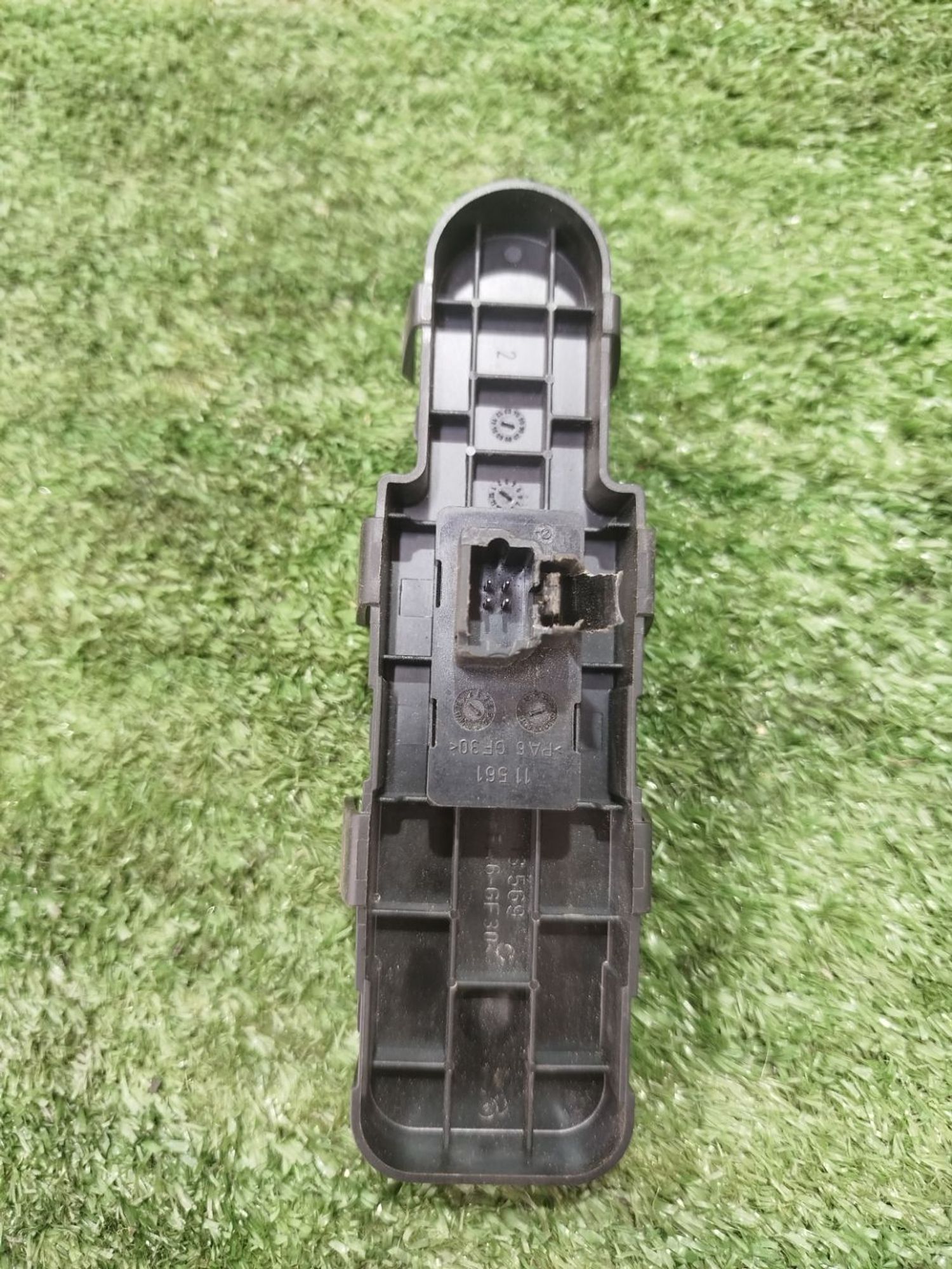 https://ycs.partsauto.market/partsauto-images/thmbs/userImages/2083c2a62fd034e59038f15de4c6b061/part/0b905b72-4c7f-4a14-a7c8-2bdd4db9d94a_1779874499958.jpg