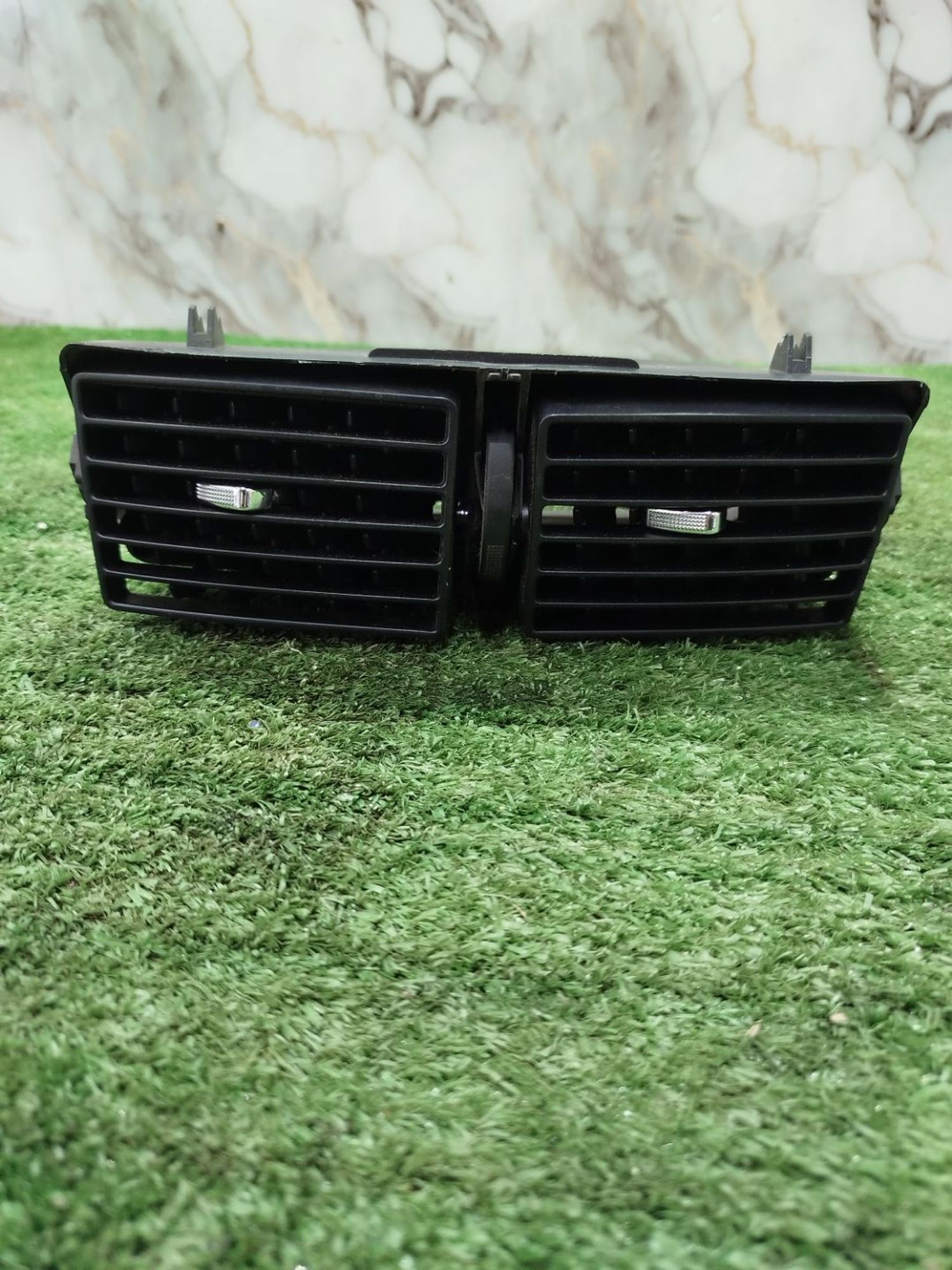 https://ycs.partsauto.market/partsauto-images/thmbs/userImages/2083c2a62fd034e59038f15de4c6b061/part/0fd15068-42c5-4057-b9c4-813f8616b2c1_1779873328038.jpg