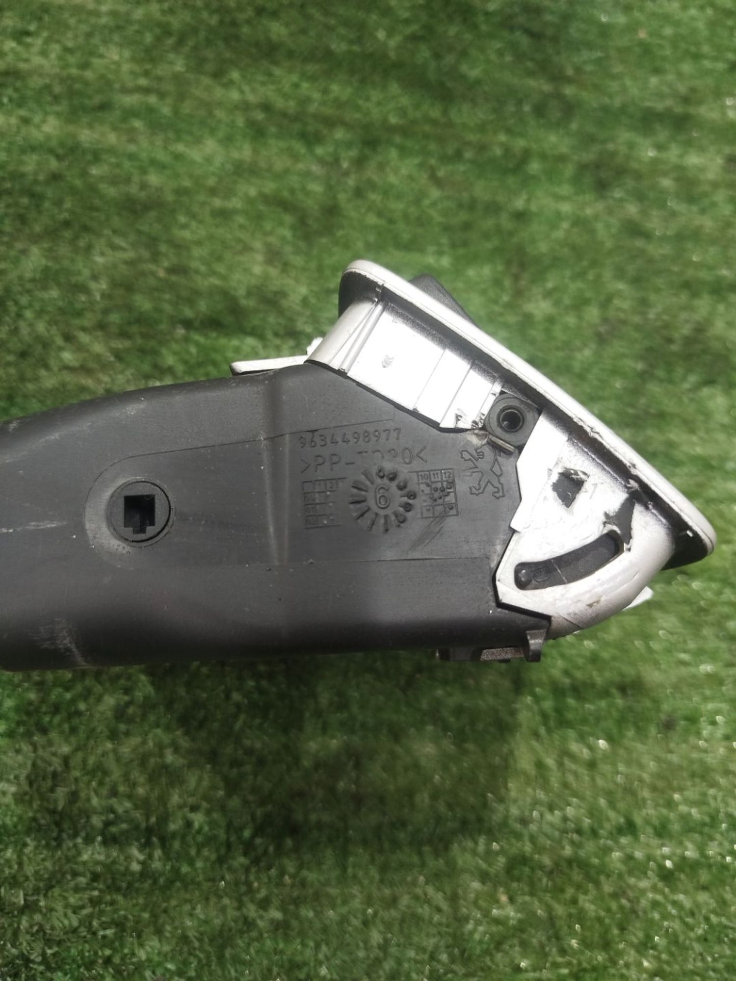 https://ycs.partsauto.market/partsauto-images/thmbs/userImages/2083c2a62fd034e59038f15de4c6b061/part/14c967be-b7a2-4d0a-9469-5708062752ff_1779873586989.jpg