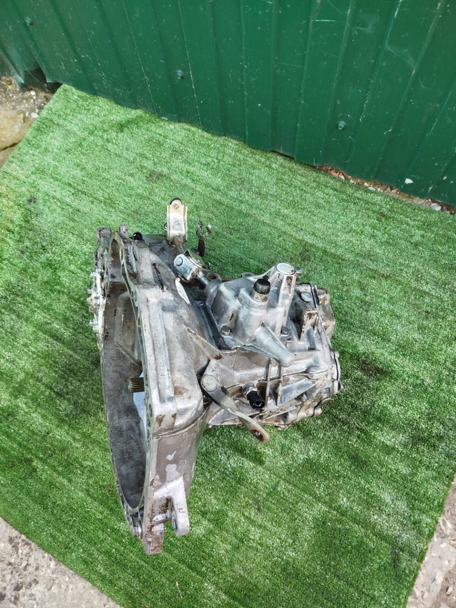 https://ycs.partsauto.market/partsauto-images/thmbs/userImages/2083c2a62fd034e59038f15de4c6b061/part/16579890-fbc7-4643-bb5c-7fc35d7e1cb5_1780045270751.jpg