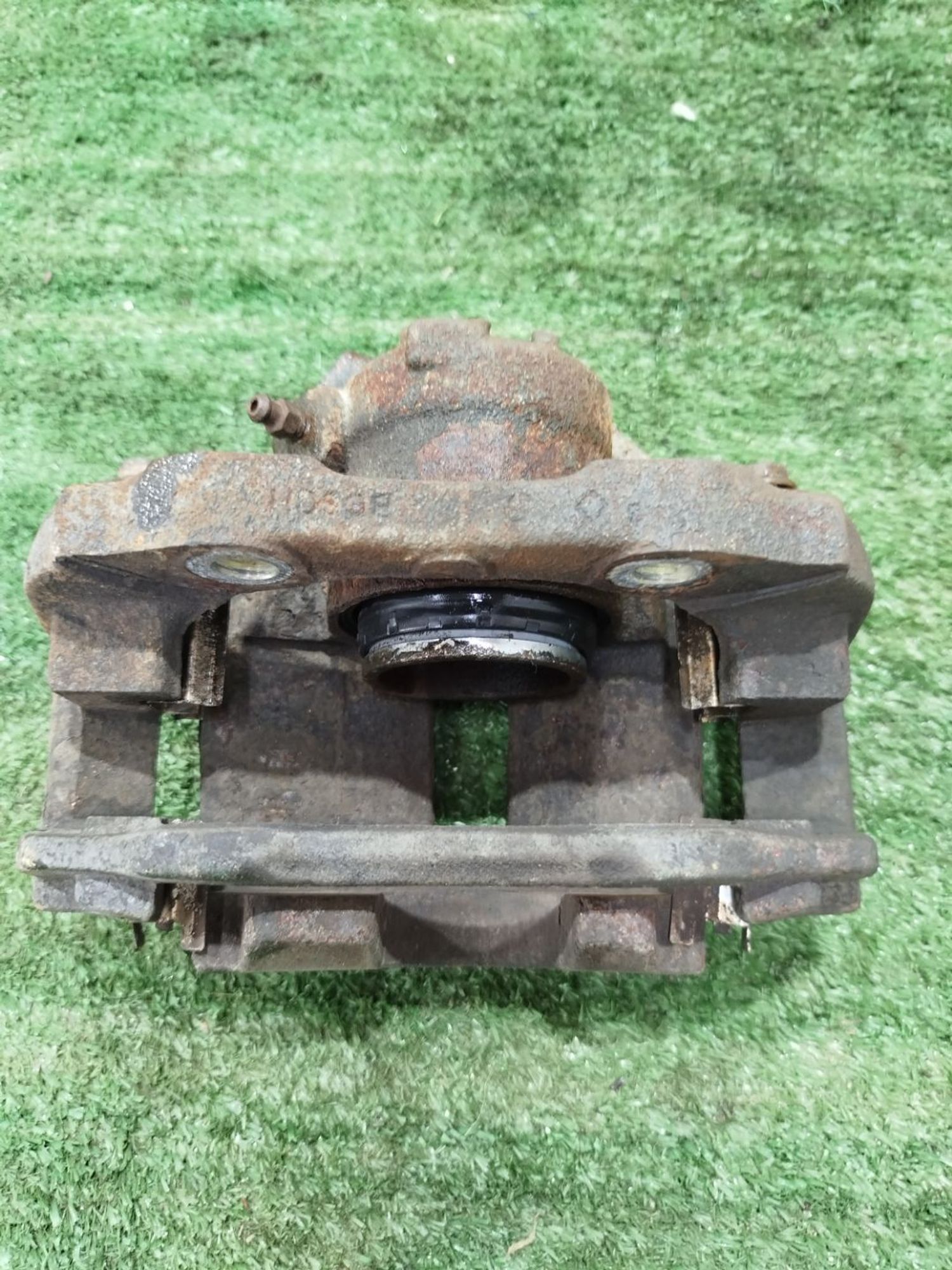 https://ycs.partsauto.market/partsauto-images/thmbs/userImages/2083c2a62fd034e59038f15de4c6b061/part/16bfc13d-a7bf-4c57-9037-e6d6566383a9_1779127719974.jpg