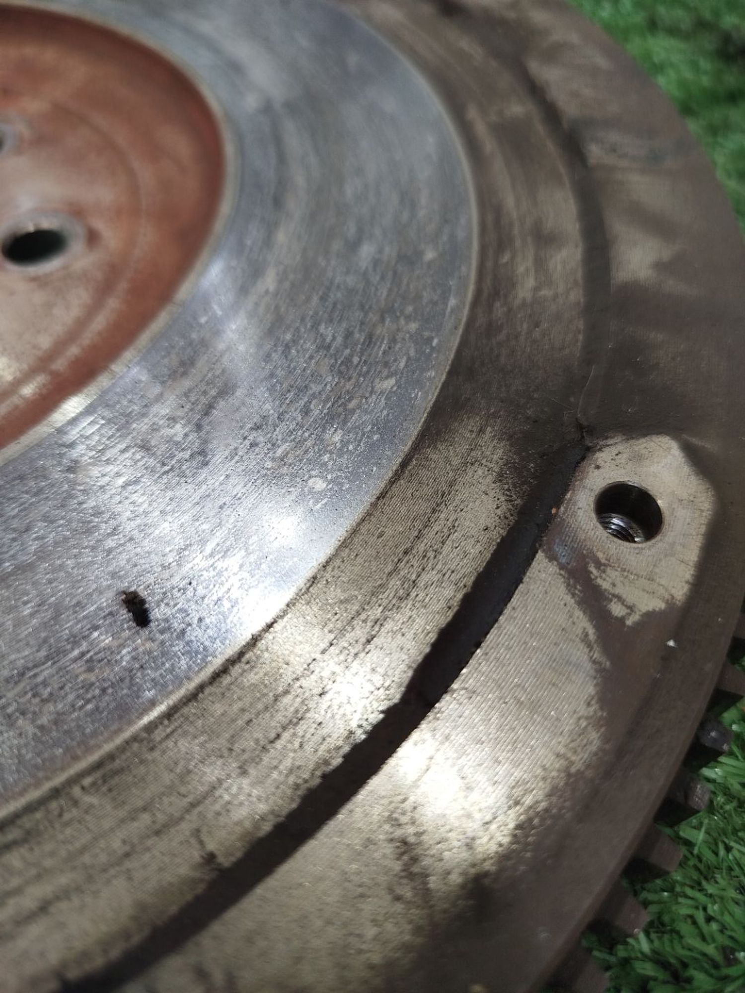https://ycs.partsauto.market/partsauto-images/thmbs/userImages/2083c2a62fd034e59038f15de4c6b061/part/1737d5db-9d4e-4bd6-b11a-fbf2db4529a3_1780048198796.jpg