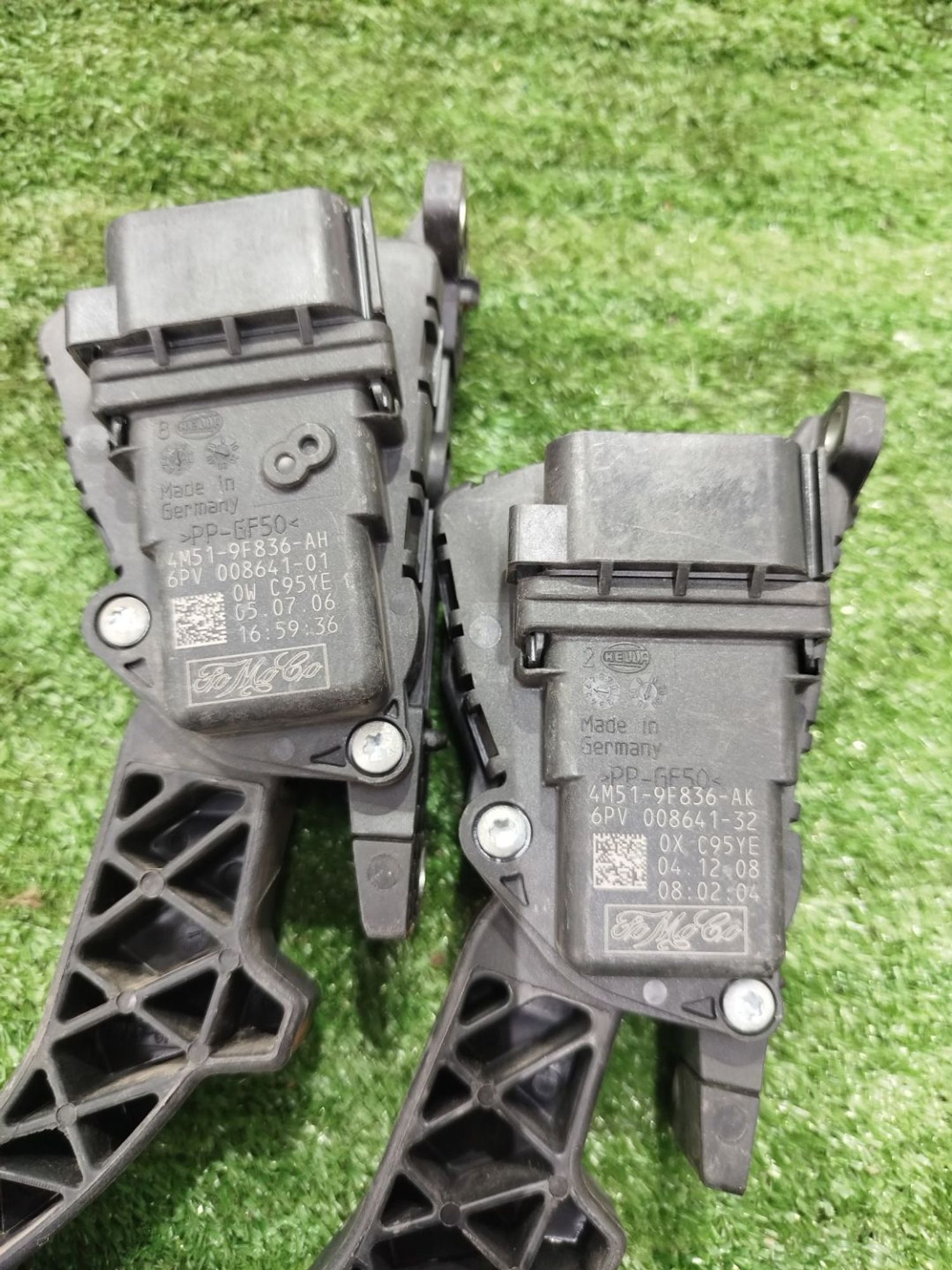 https://ycs.partsauto.market/partsauto-images/thmbs/userImages/2083c2a62fd034e59038f15de4c6b061/part/1a8d6e27-d6e7-474e-80cf-da7d87f33d32_1785683105325.jpg
