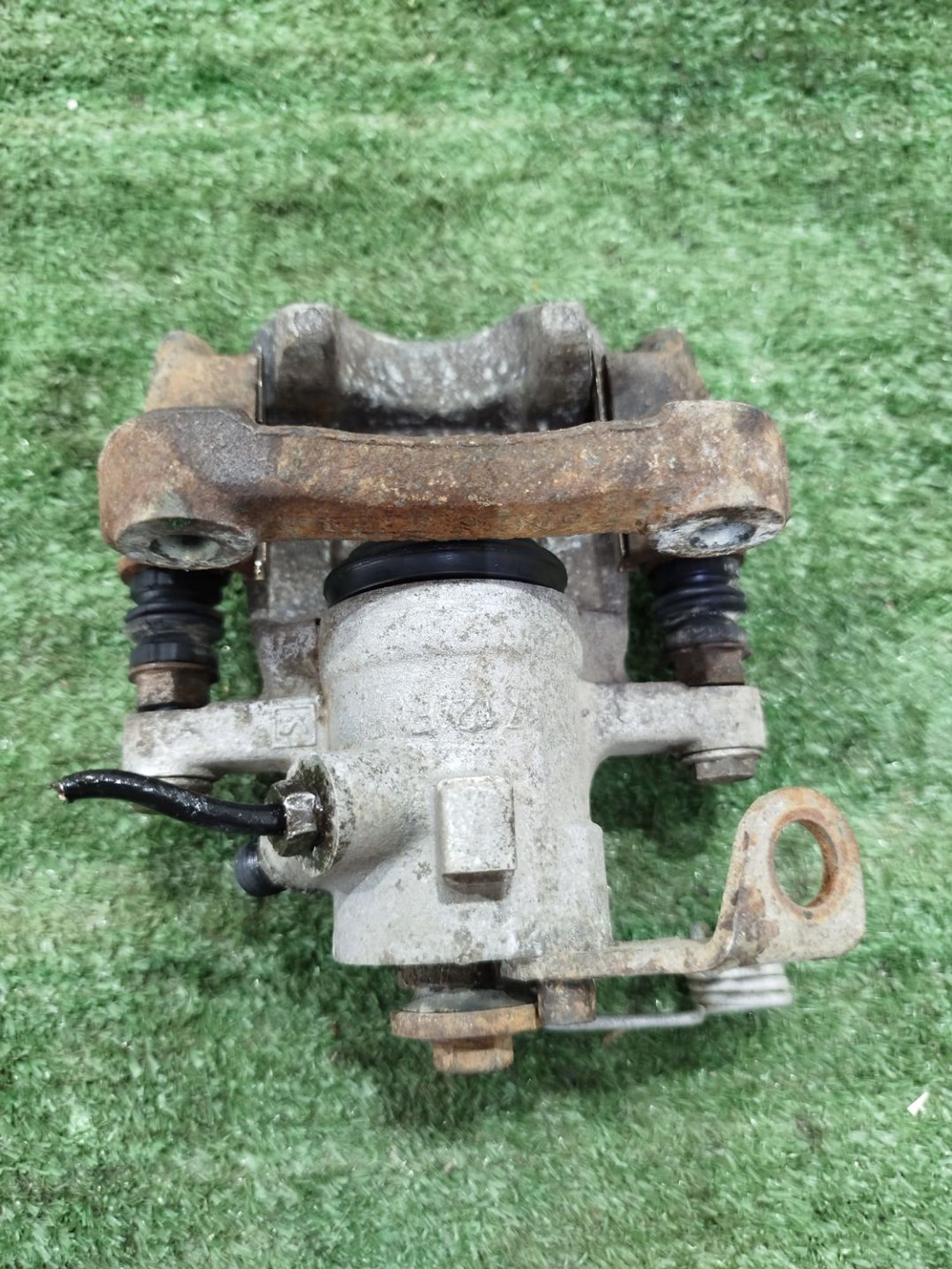 https://ycs.partsauto.market/partsauto-images/thmbs/userImages/2083c2a62fd034e59038f15de4c6b061/part/1b3b260c-72f4-4eba-9592-f64a799d31f4_1779127478112.jpg