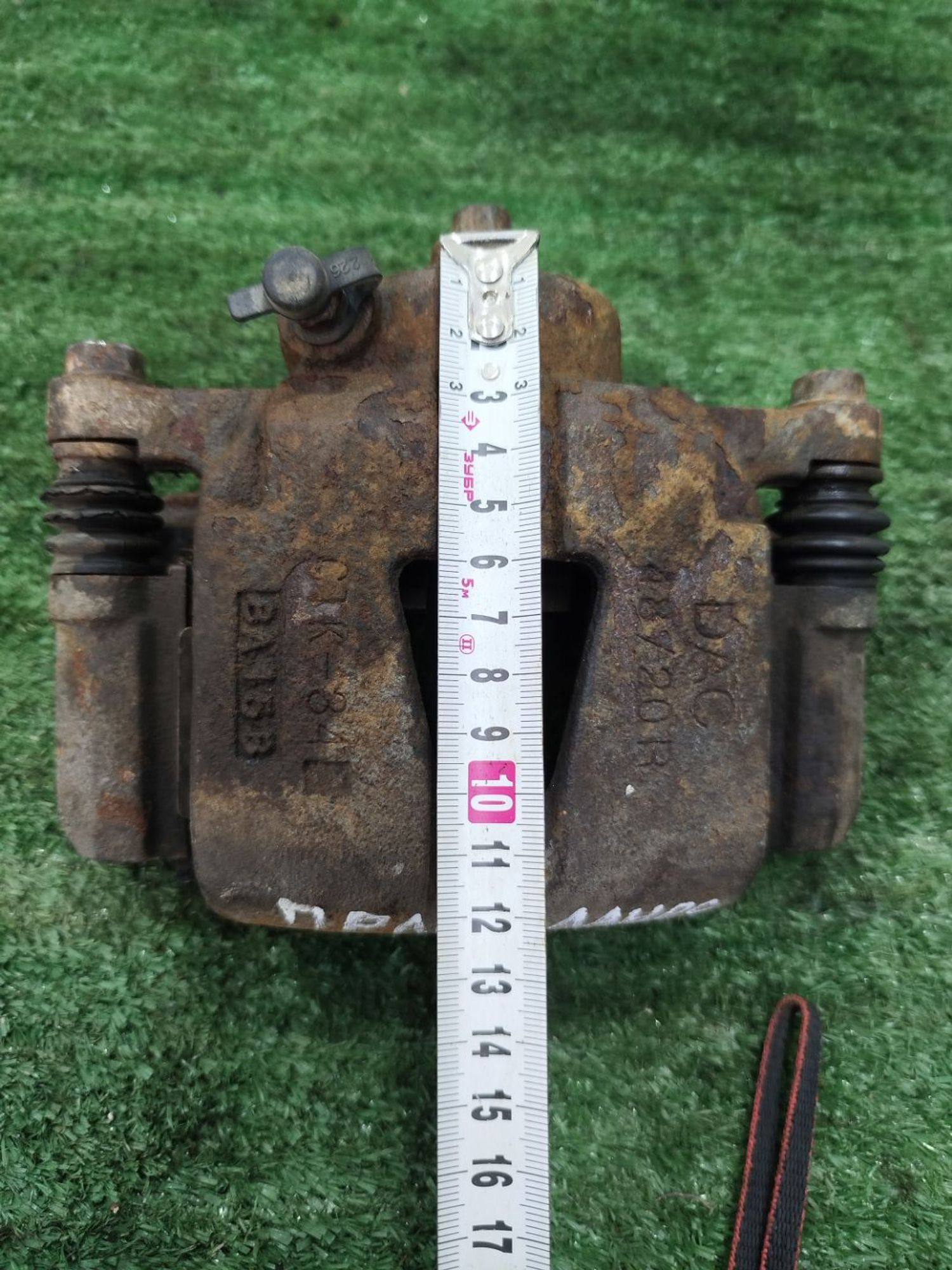 https://ycs.partsauto.market/partsauto-images/thmbs/userImages/2083c2a62fd034e59038f15de4c6b061/part/1b53b5d9-bbc4-4b0e-bc2f-376cfa79a520_1780047779566.jpg