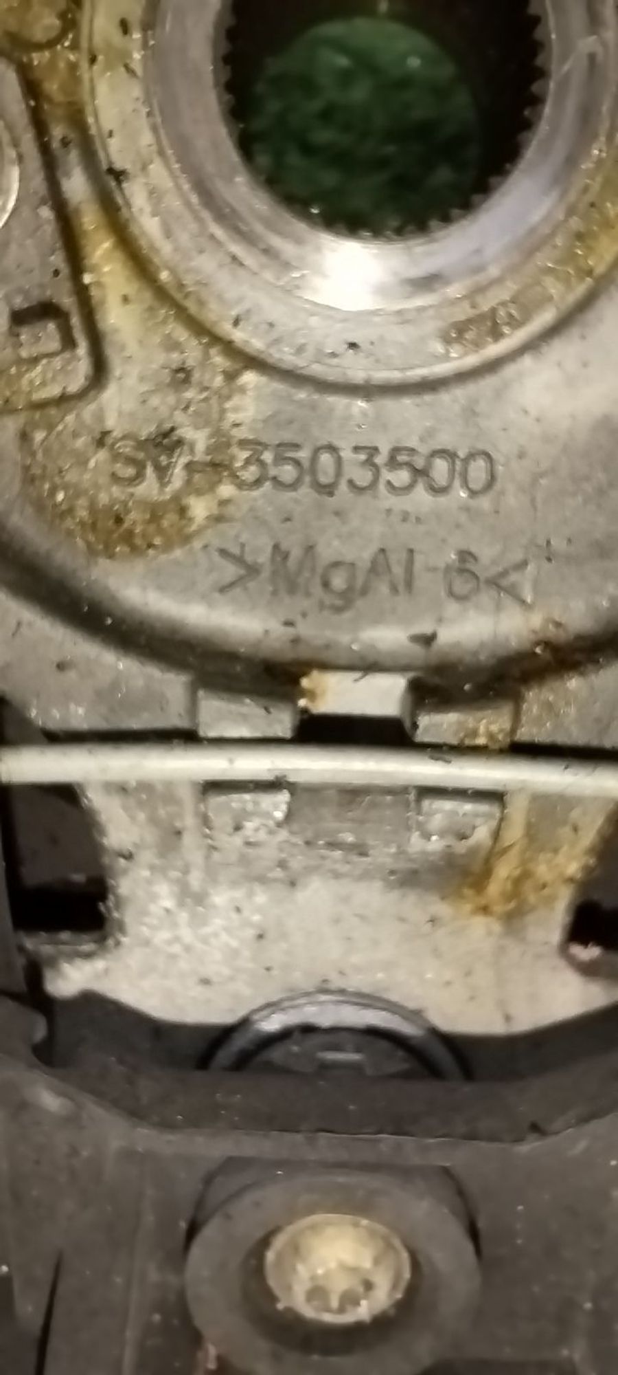 https://ycs.partsauto.market/partsauto-images/thmbs/userImages/2083c2a62fd034e59038f15de4c6b061/part/225c888f-2a78-42bc-b661-408b7c34fb8b_1779370242484.jpg