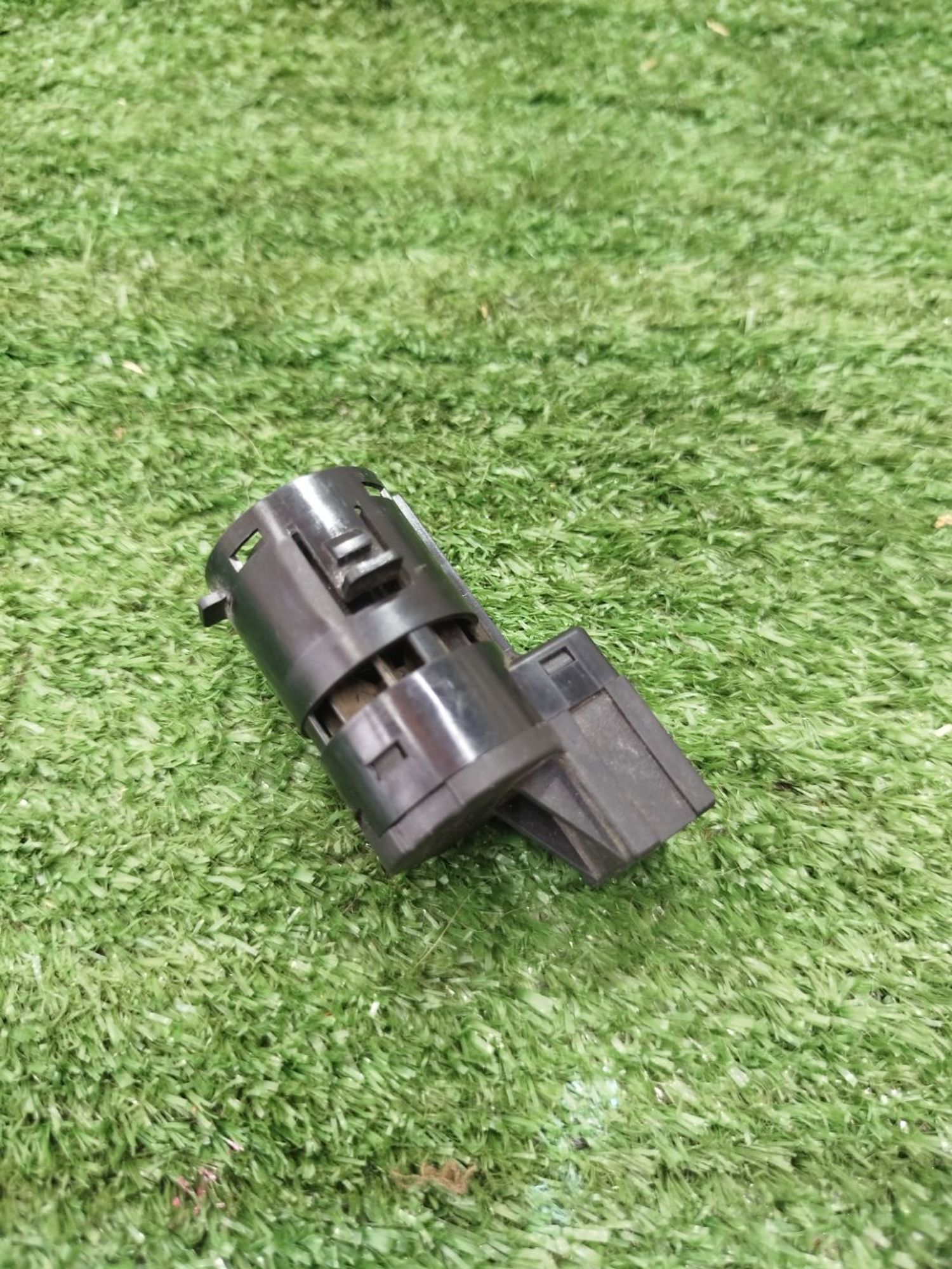 https://ycs.partsauto.market/partsauto-images/thmbs/userImages/2083c2a62fd034e59038f15de4c6b061/part/22b9a7fa-cea1-4478-a40e-b4a4f7a76384_1785783282446.jpg