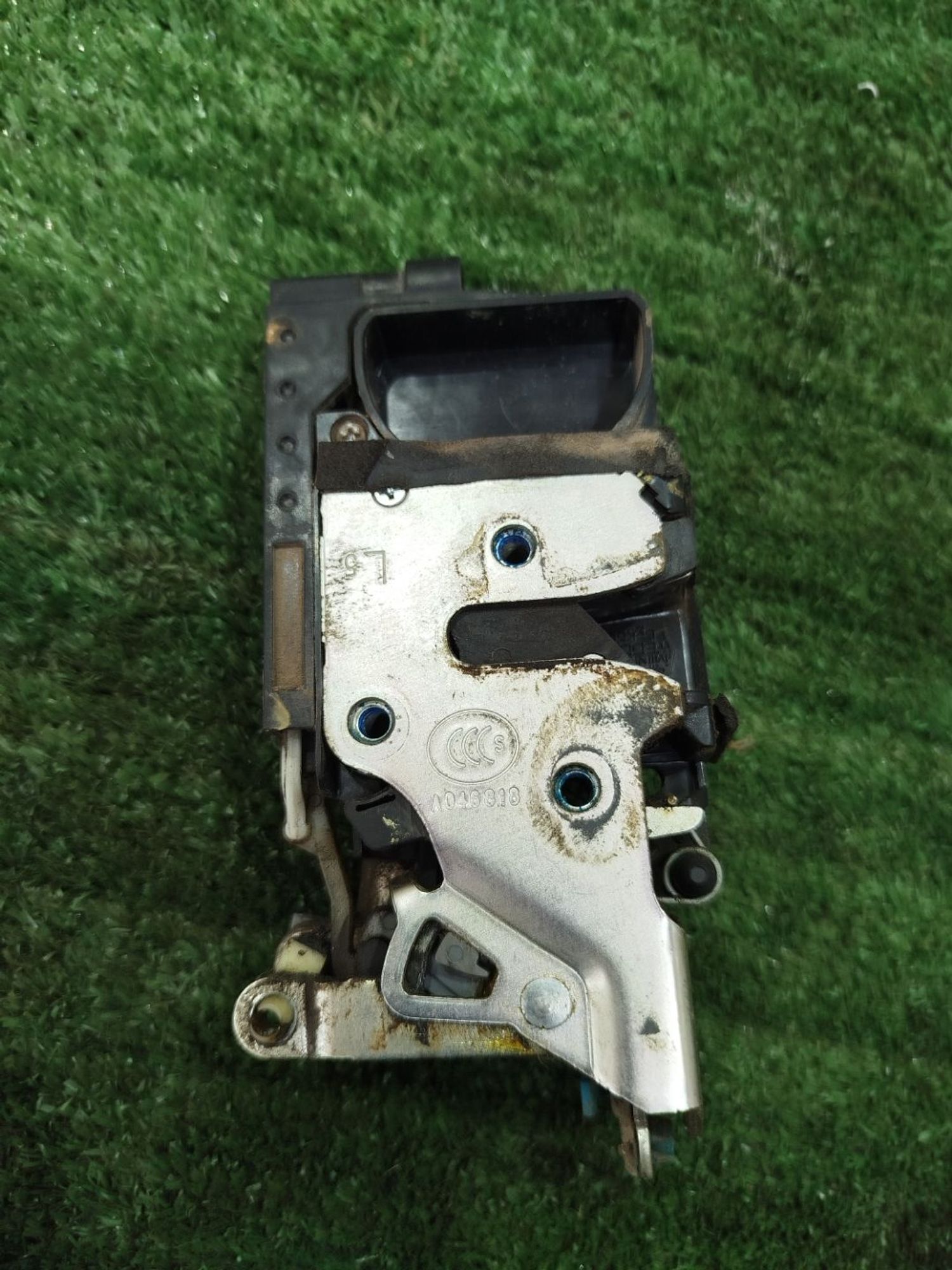 https://ycs.partsauto.market/partsauto-images/thmbs/userImages/2083c2a62fd034e59038f15de4c6b061/part/26d3b3e7-744d-43aa-9d7b-7cc656c4ccc1_1780054148064.jpg
