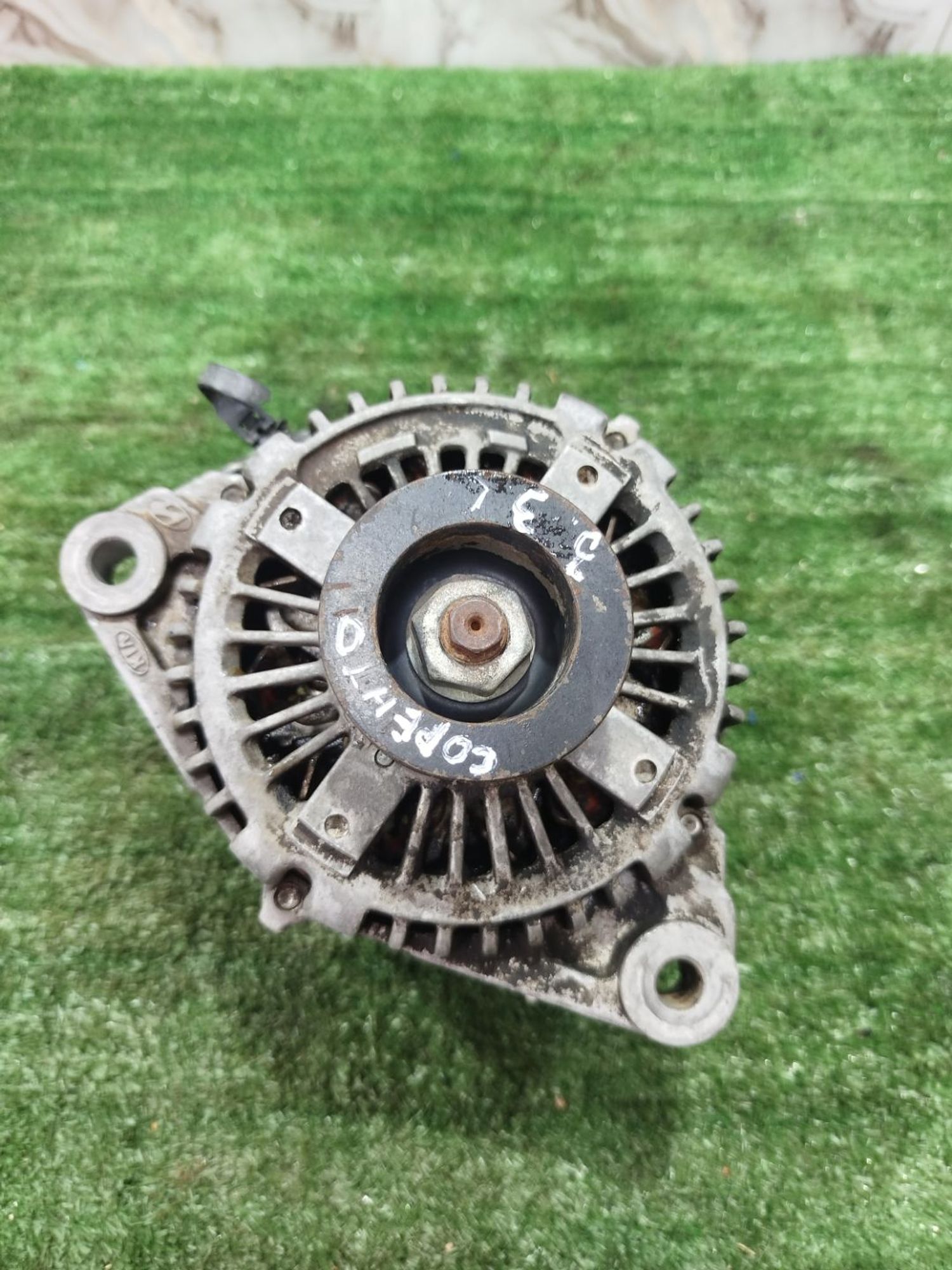 https://ycs.partsauto.market/partsauto-images/thmbs/userImages/2083c2a62fd034e59038f15de4c6b061/part/2723cbd5-916f-429f-b75d-a7272d164459_1785490884197.jpg