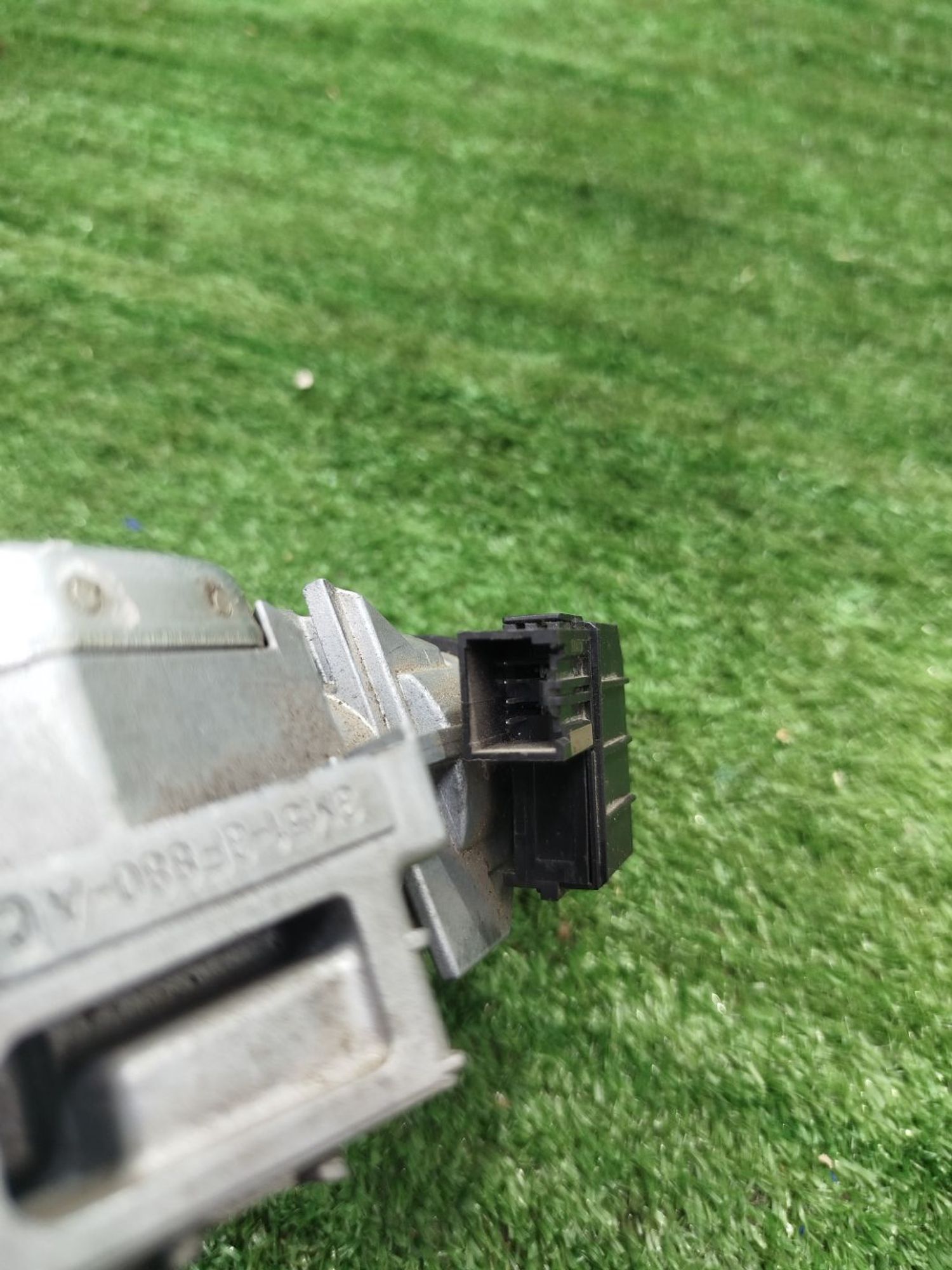 https://ycs.partsauto.market/partsauto-images/thmbs/userImages/2083c2a62fd034e59038f15de4c6b061/part/2ae7f867-7ca4-4887-833c-8efad405adc8_1785679505761.jpg