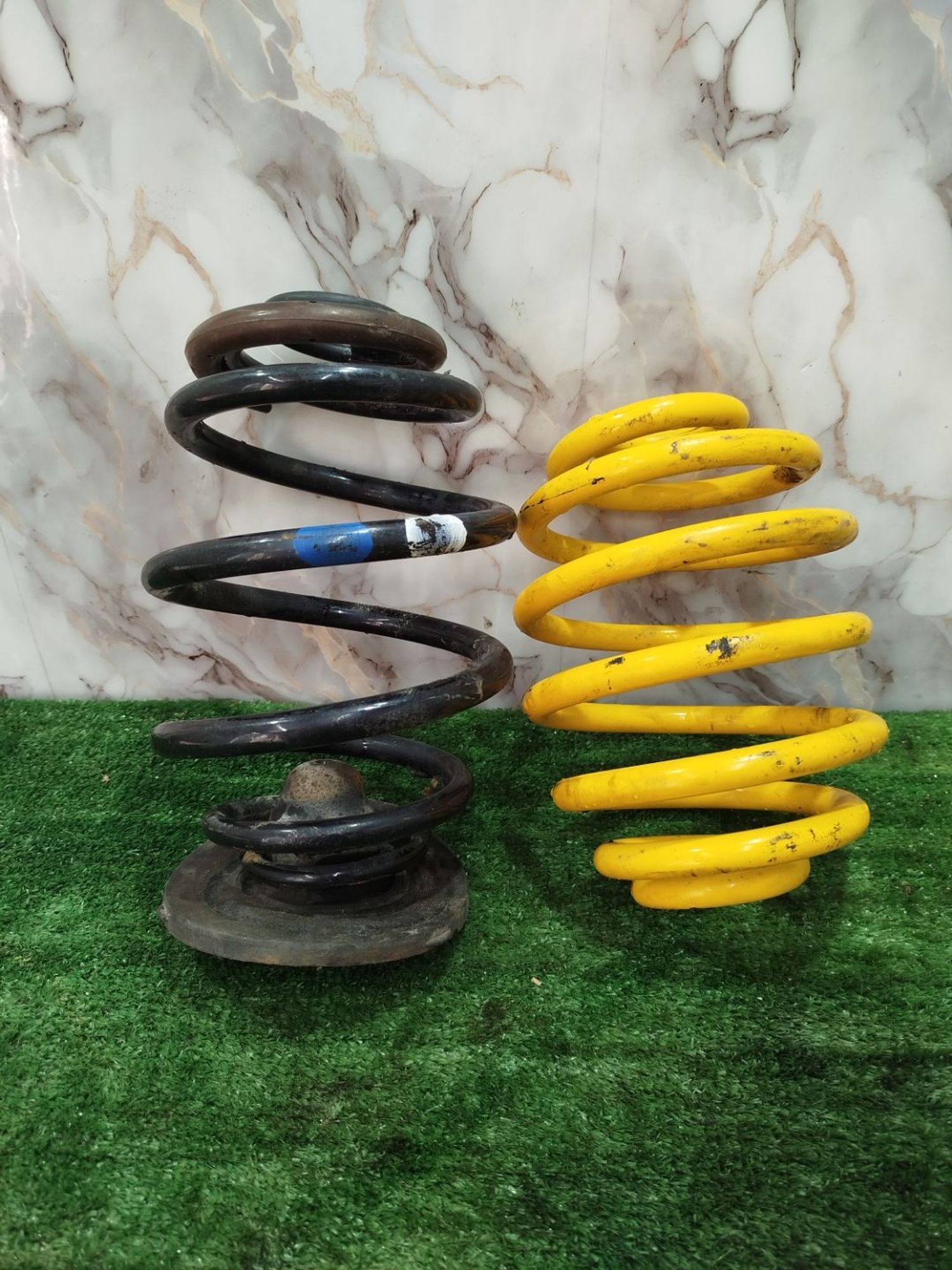 https://ycs.partsauto.market/partsauto-images/thmbs/userImages/2083c2a62fd034e59038f15de4c6b061/part/2c7670d8-73d0-4b73-a33b-2ce0b112f9a4_1780048087143.jpg