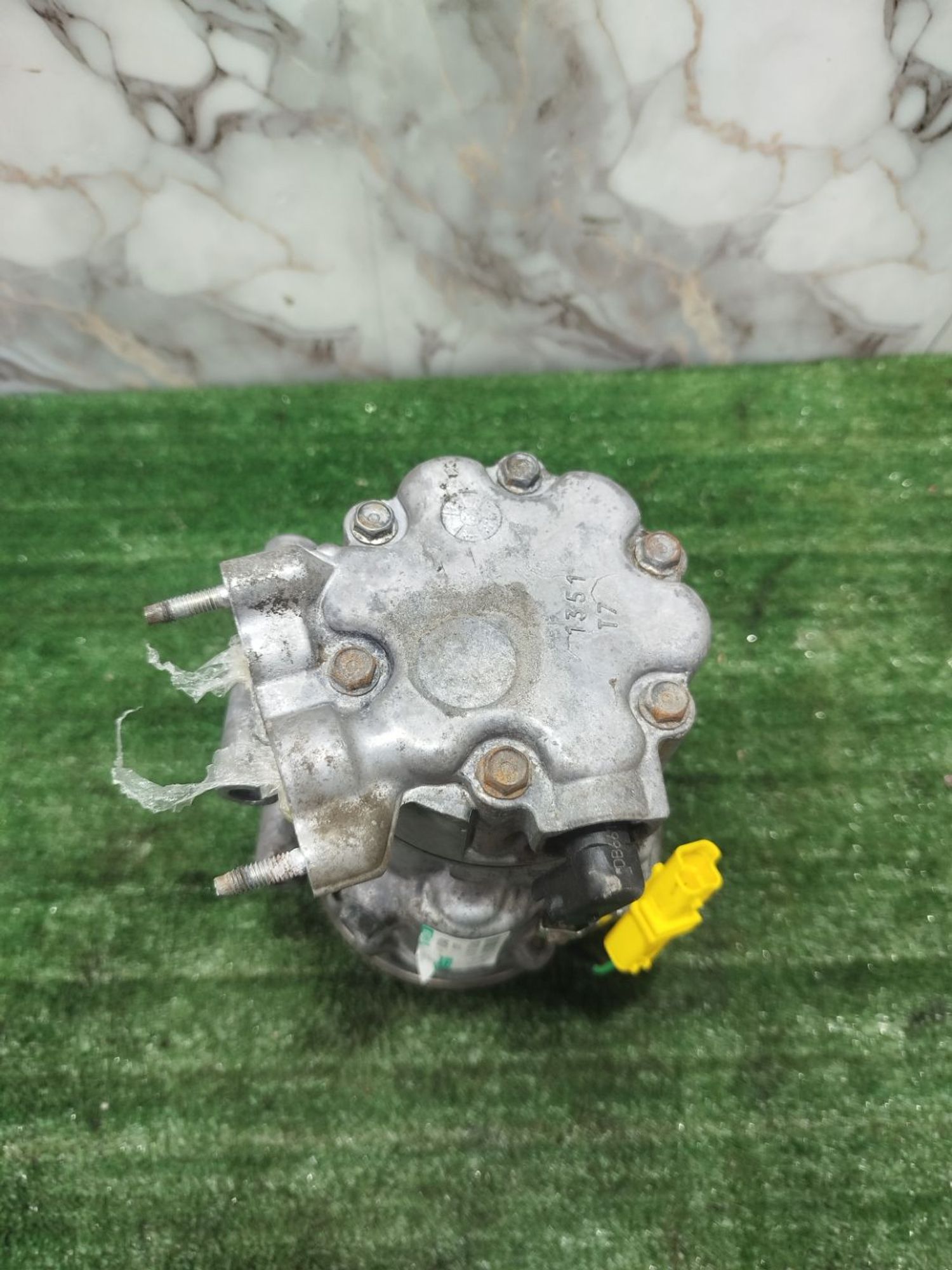 https://ycs.partsauto.market/partsauto-images/thmbs/userImages/2083c2a62fd034e59038f15de4c6b061/part/2d94904c-c5e1-4bc0-9c8c-b433ab2e0dc9_1779302525741.jpg