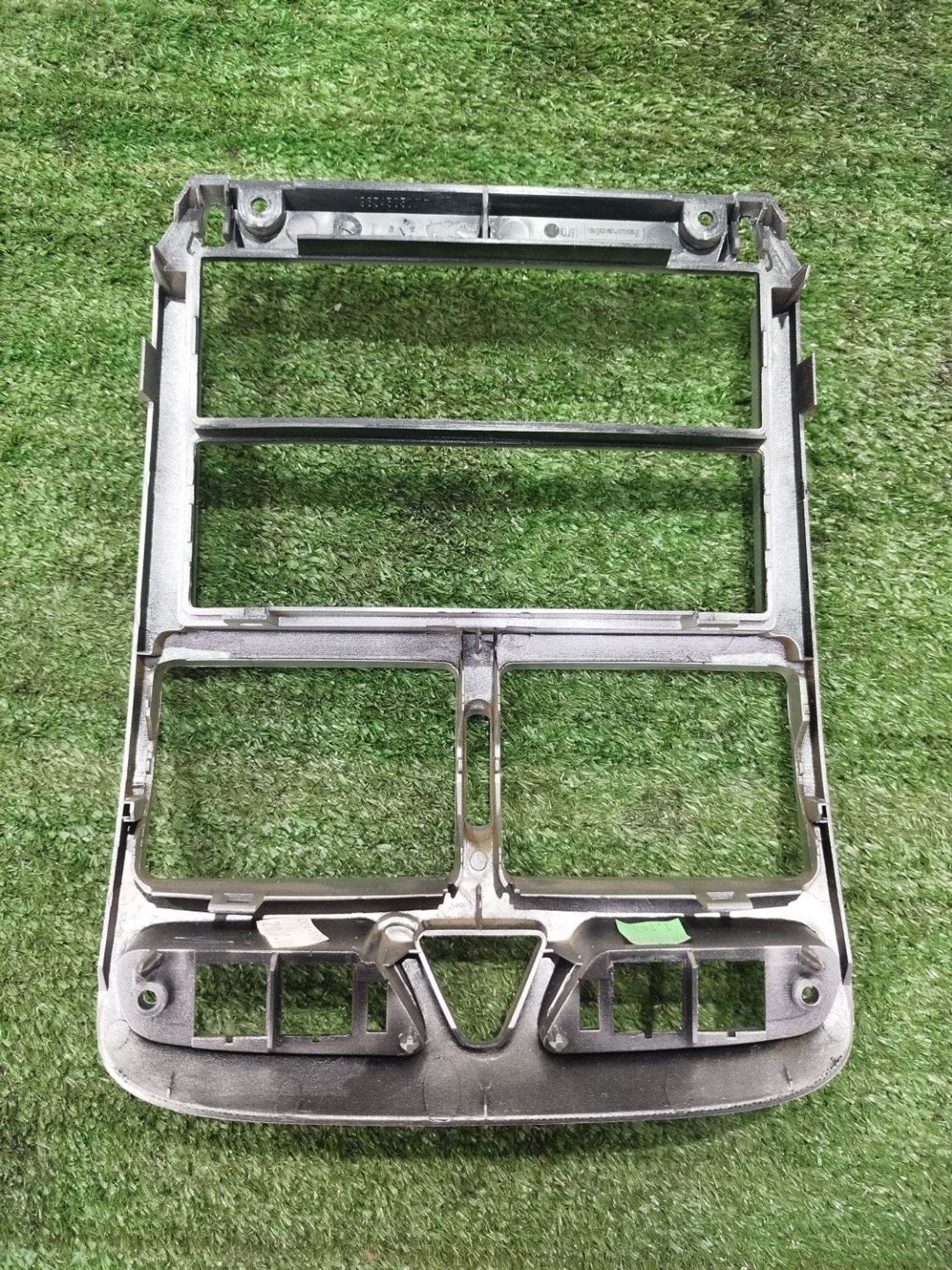 https://ycs.partsauto.market/partsauto-images/thmbs/userImages/2083c2a62fd034e59038f15de4c6b061/part/2ddd130b-935d-4b74-bcc1-393c02b1a139_1779876771975.jpg