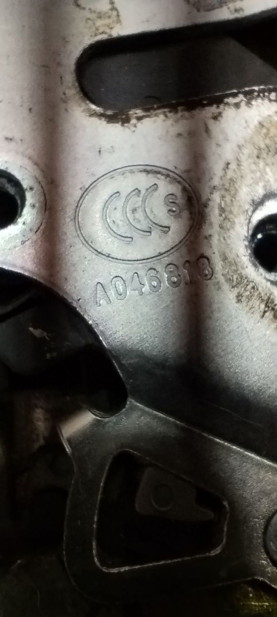 https://ycs.partsauto.market/partsauto-images/thmbs/userImages/2083c2a62fd034e59038f15de4c6b061/part/2fb4d01b-ec3c-4132-86de-31f375659c73_1780054152803.jpg