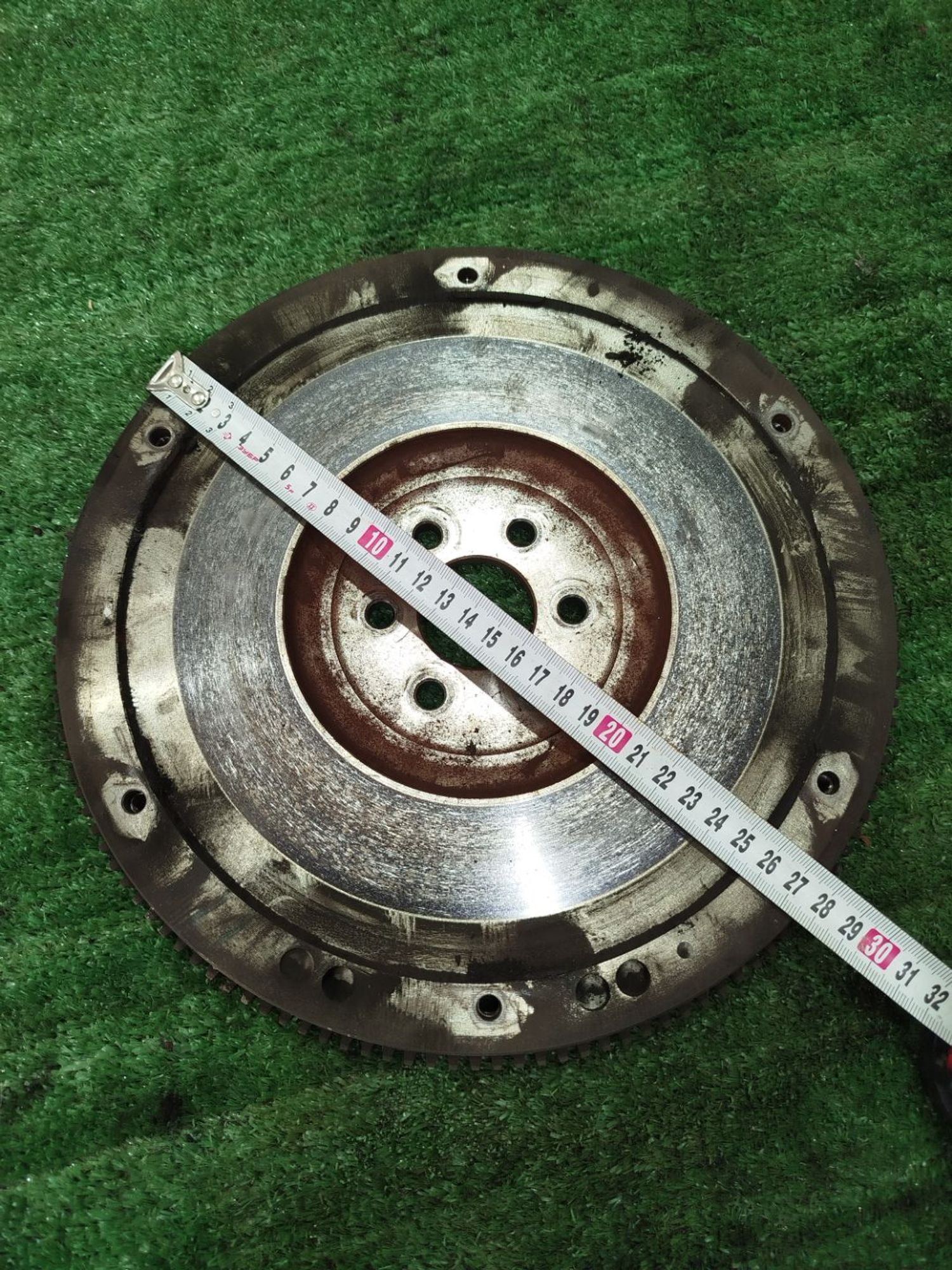 https://ycs.partsauto.market/partsauto-images/thmbs/userImages/2083c2a62fd034e59038f15de4c6b061/part/330204cd-50eb-45a6-9c03-476fe154613b_1780048259052.jpg