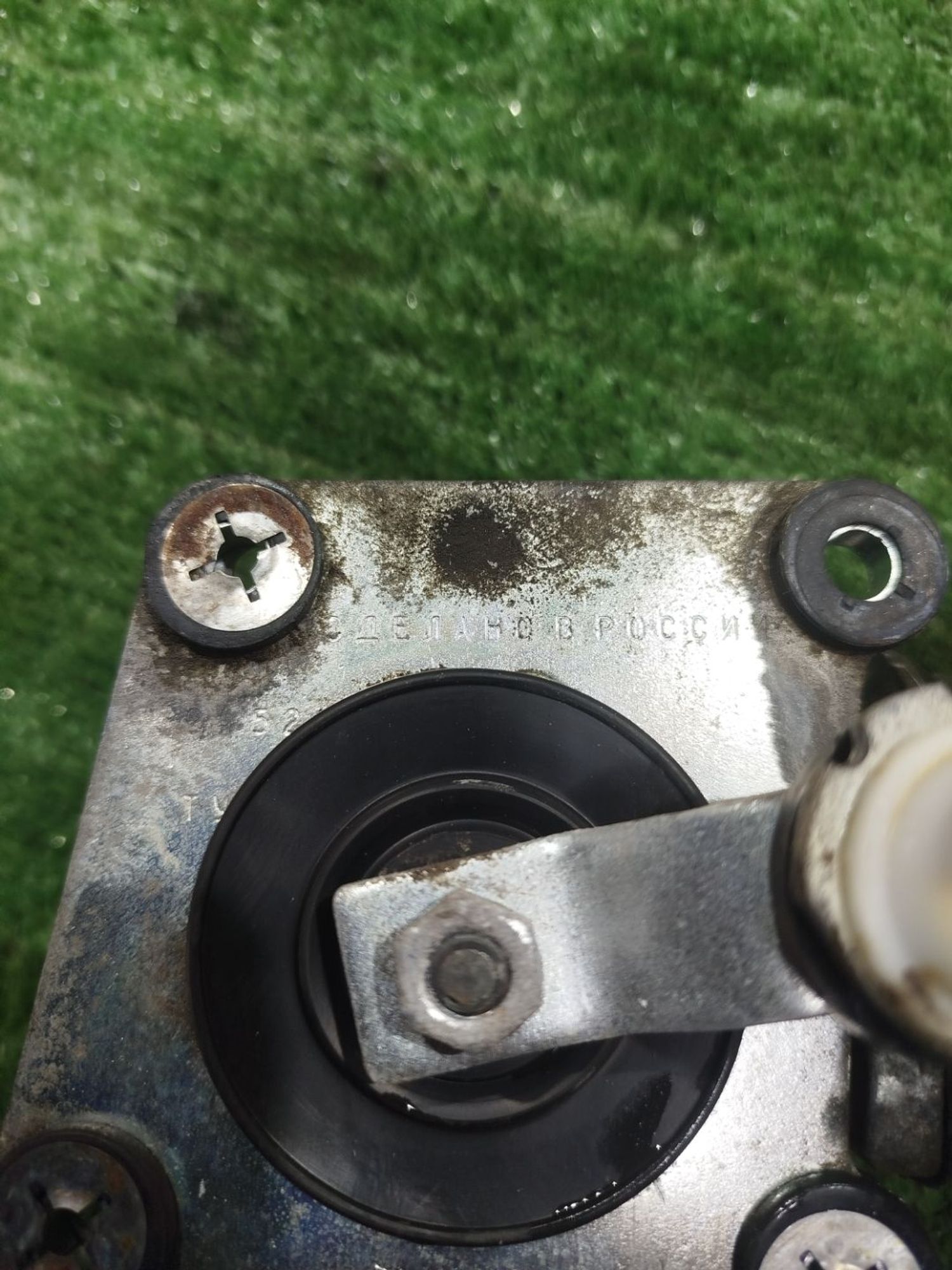 https://ycs.partsauto.market/partsauto-images/thmbs/userImages/2083c2a62fd034e59038f15de4c6b061/part/33decd27-5ed5-47f2-ab27-3602ce7e2a16_1780046115359.jpg