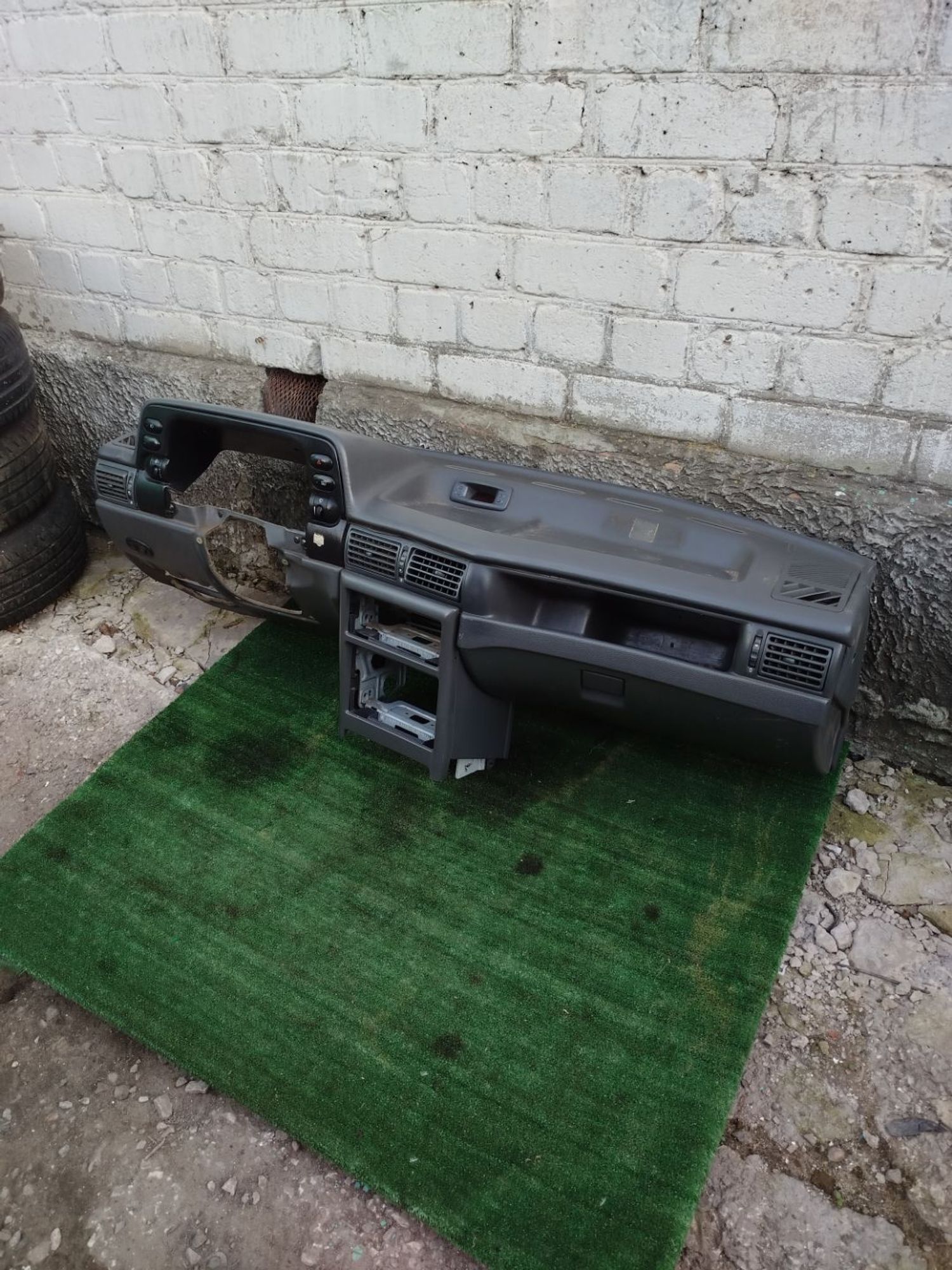 https://ycs.partsauto.market/partsauto-images/thmbs/userImages/2083c2a62fd034e59038f15de4c6b061/part/372f103d-6d8a-483f-b059-5c3b2e10cb0a_1782163792277.jpg