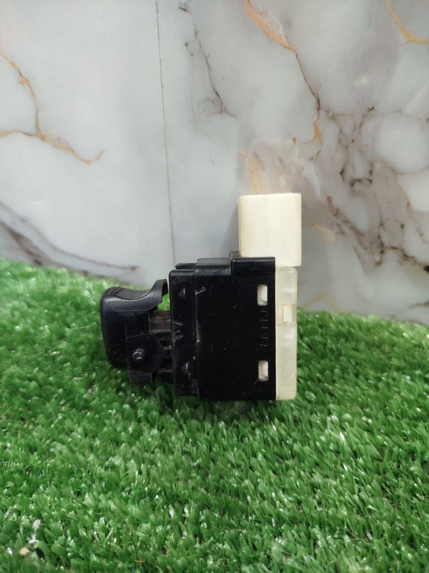 https://ycs.partsauto.market/partsauto-images/thmbs/userImages/2083c2a62fd034e59038f15de4c6b061/part/3c37ebb1-762f-42f0-87ae-eb64e760394b_1780055853892.jpg
