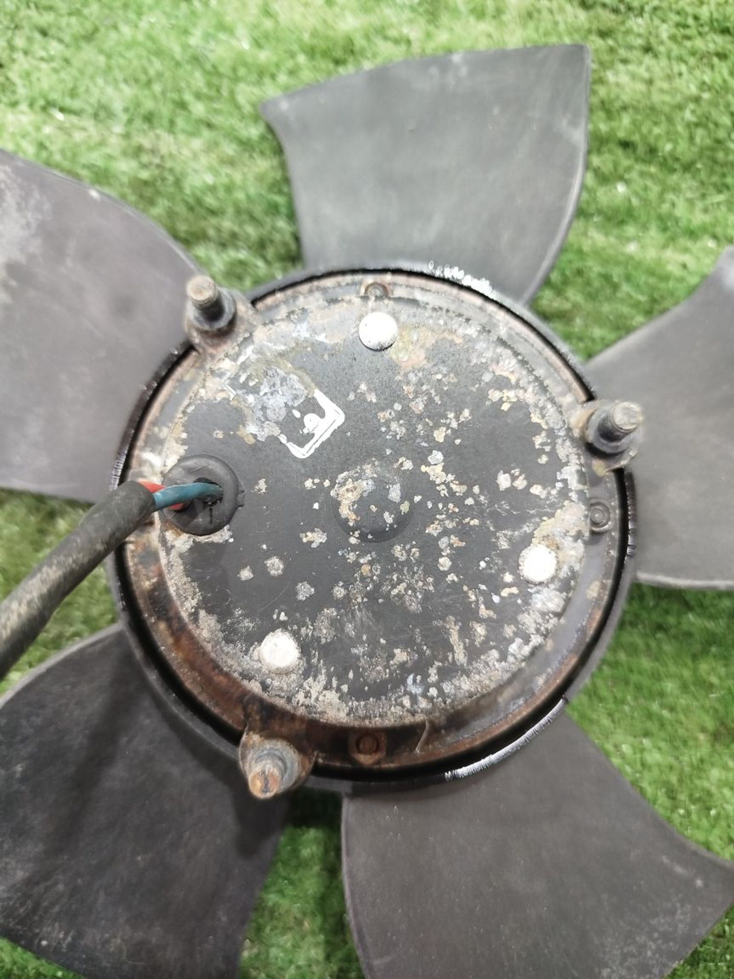https://ycs.partsauto.market/partsauto-images/thmbs/userImages/2083c2a62fd034e59038f15de4c6b061/part/3cc5c098-be76-4a65-8a20-809eae4d8f9c_1781085641063.jpg