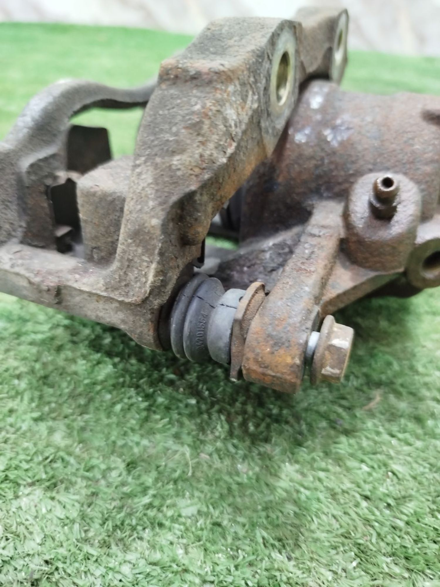 https://ycs.partsauto.market/partsauto-images/thmbs/userImages/2083c2a62fd034e59038f15de4c6b061/part/3f8b1c16-2e53-44a3-a3b3-5ac2c2643938_1779127587317.jpg