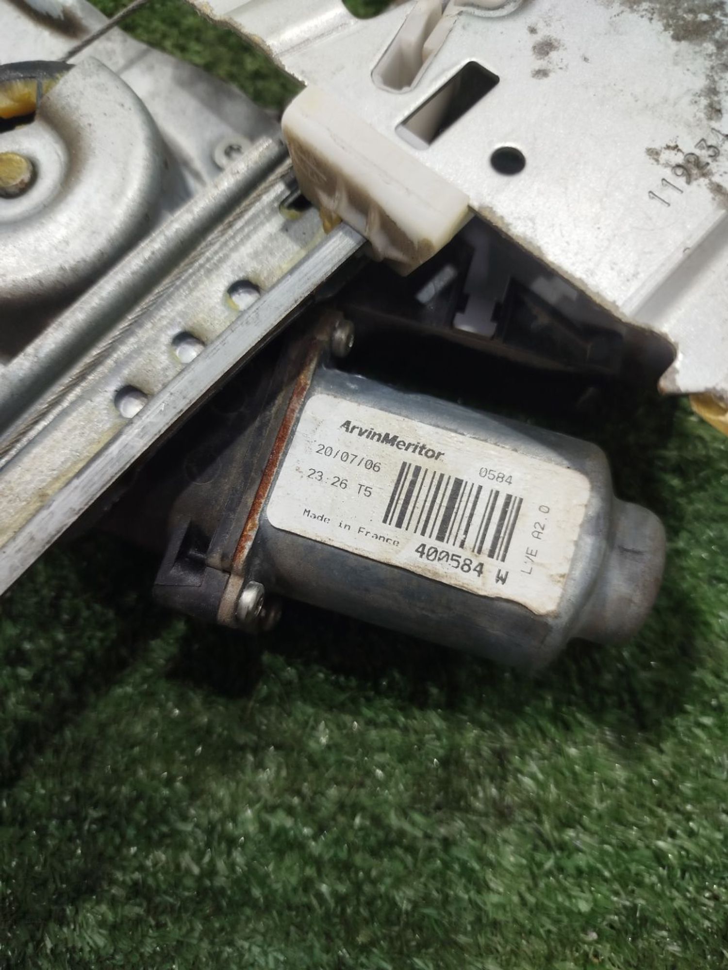 https://ycs.partsauto.market/partsauto-images/thmbs/userImages/2083c2a62fd034e59038f15de4c6b061/part/44cd2753-88b9-4cc5-a0d2-22258833e472_1779554782863.jpg