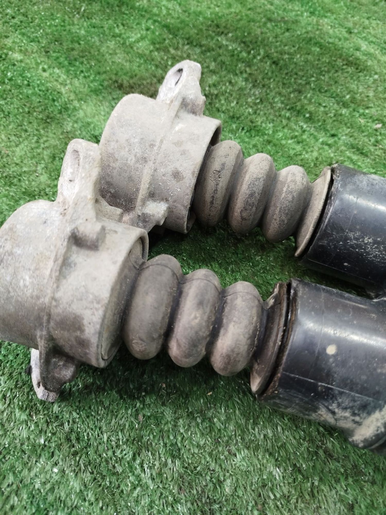 https://ycs.partsauto.market/partsauto-images/thmbs/userImages/2083c2a62fd034e59038f15de4c6b061/part/472969b1-77db-4642-a345-98a4b8468170_1779126095074.jpg