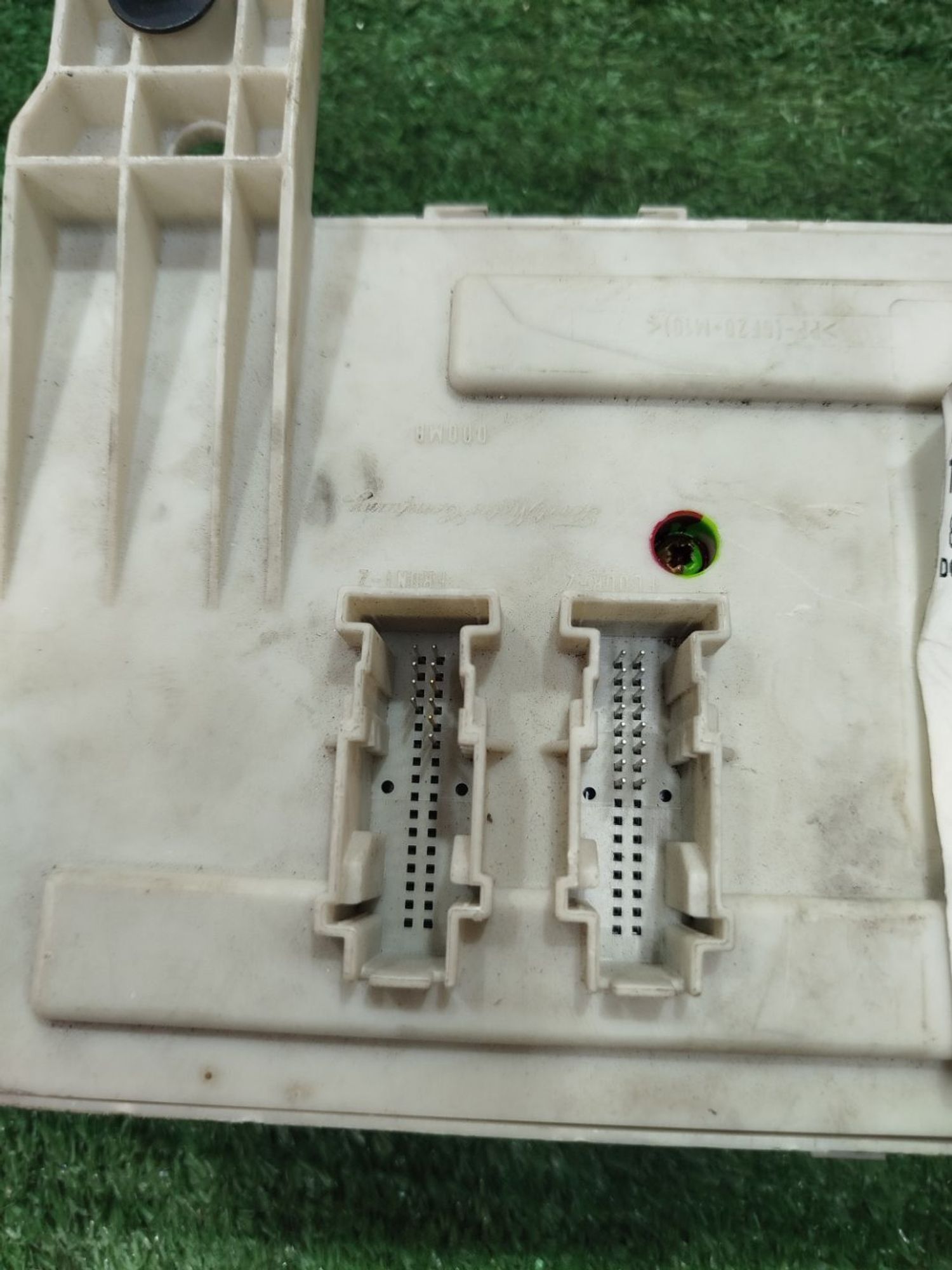 https://ycs.partsauto.market/partsauto-images/thmbs/userImages/2083c2a62fd034e59038f15de4c6b061/part/4815a96f-cb74-4dd2-90f2-f68ec6819542_1785750575909.jpg